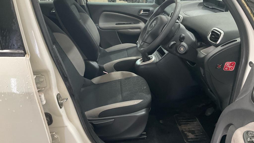 Citroen C3 Picasso 1.6 HDi Airdream + MPV 5dr Diesel Manual Euro 5 (90 ps)