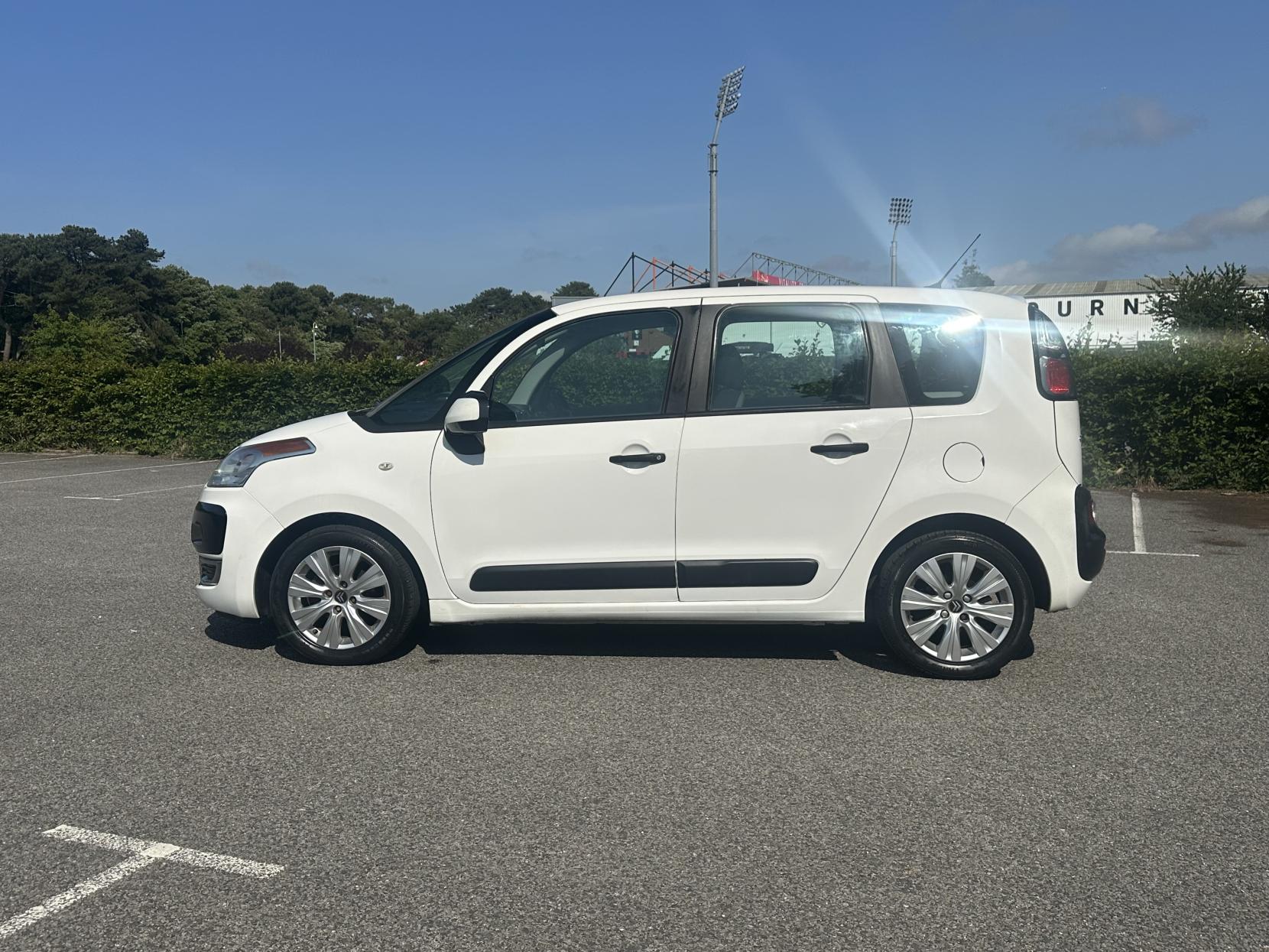 Citroen C3 Picasso 1.6 HDi Airdream + MPV 5dr Diesel Manual Euro 5 (90 ps)