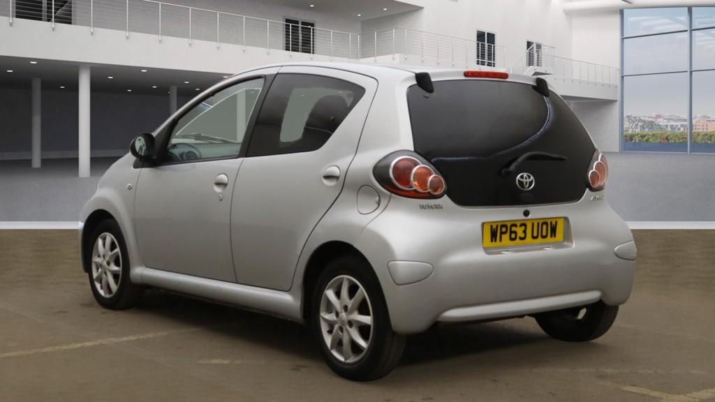 Toyota AYGO 1.0 VVT-i Mode Hatchback 5dr Petrol Manual Euro 5 (68 ps)