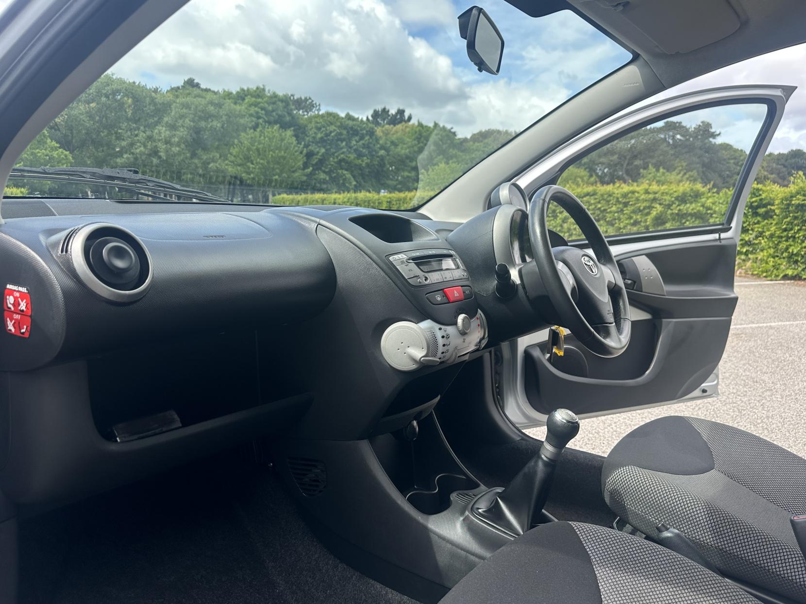 Toyota AYGO 1.0 VVT-i Mode Hatchback 5dr Petrol Manual Euro 5 (68 ps)