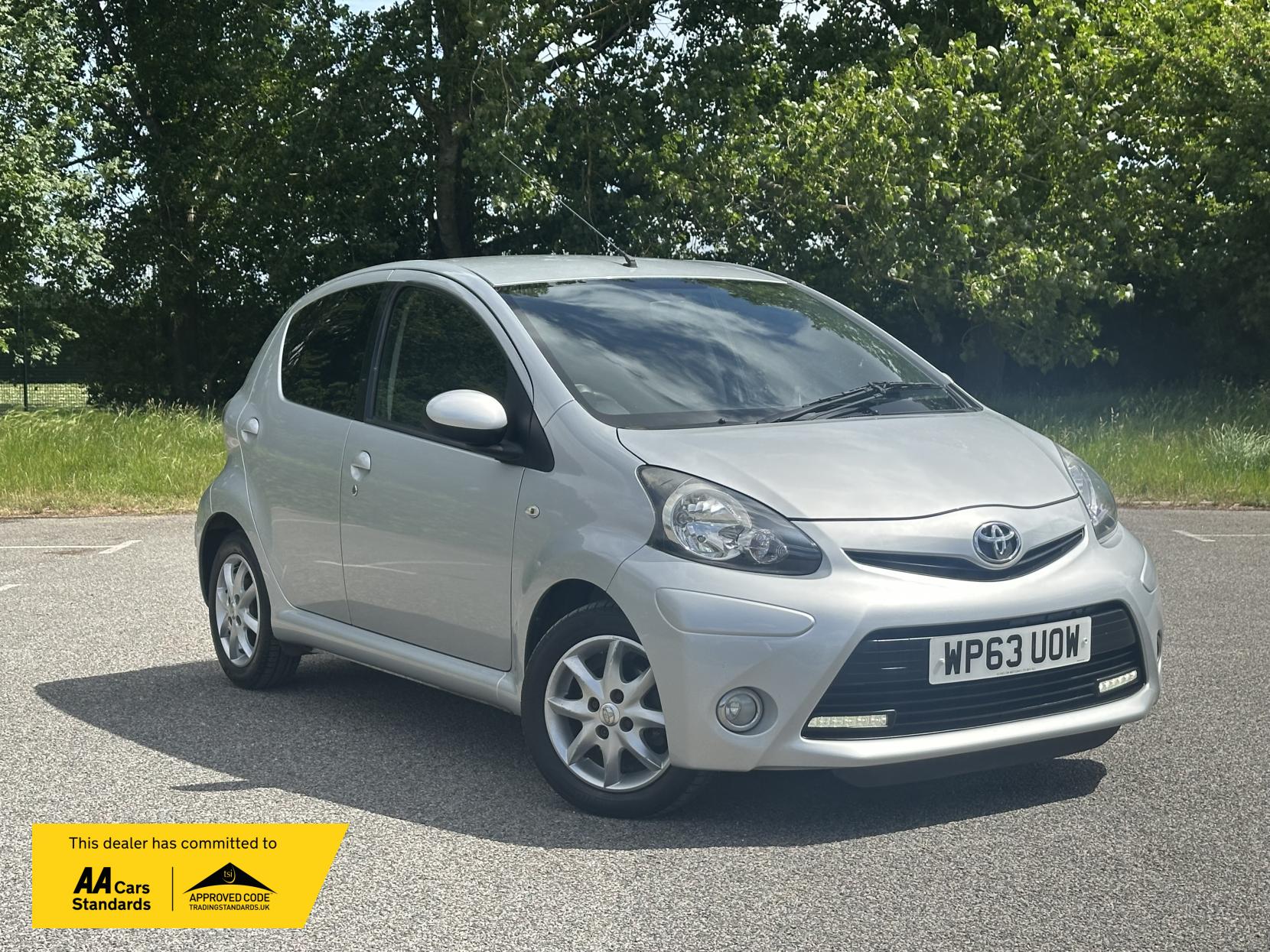Toyota AYGO 1.0 VVT-i Mode Hatchback 5dr Petrol Manual Euro 5 (68 ps)