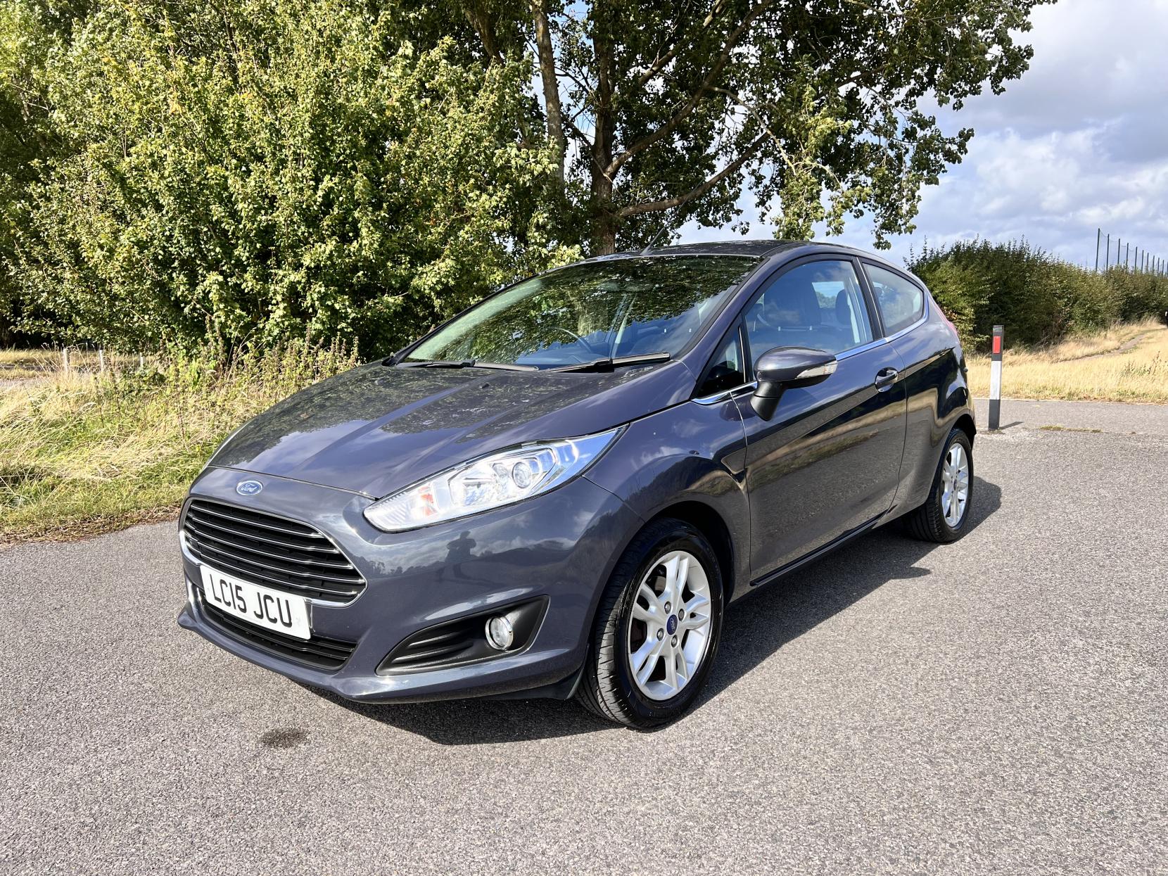 Ford Fiesta 1.25 Zetec Hatchback 3dr Petrol Manual Euro 5 (82 ps)