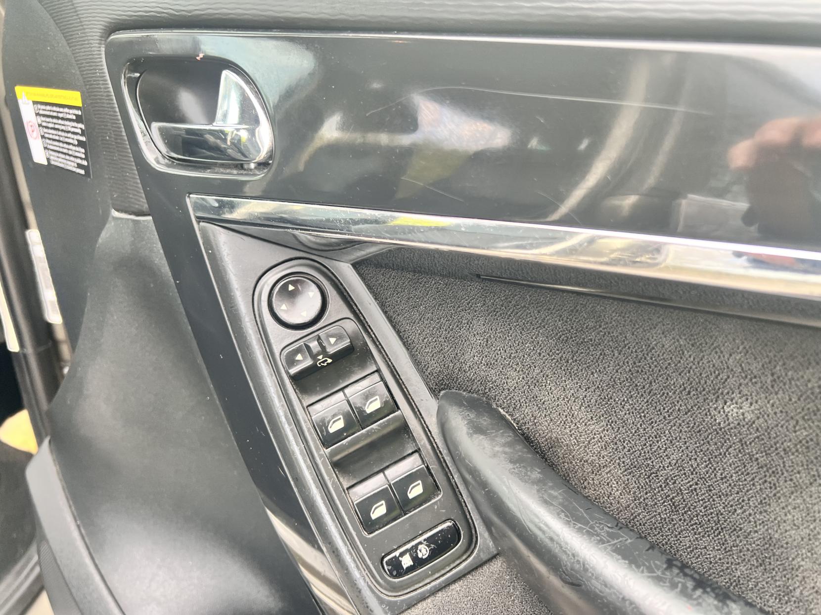 Citroen Grand C4 Picasso 1.6 HDi Exclusive MPV 5dr Diesel EGS6 Euro 5 (110 ps)