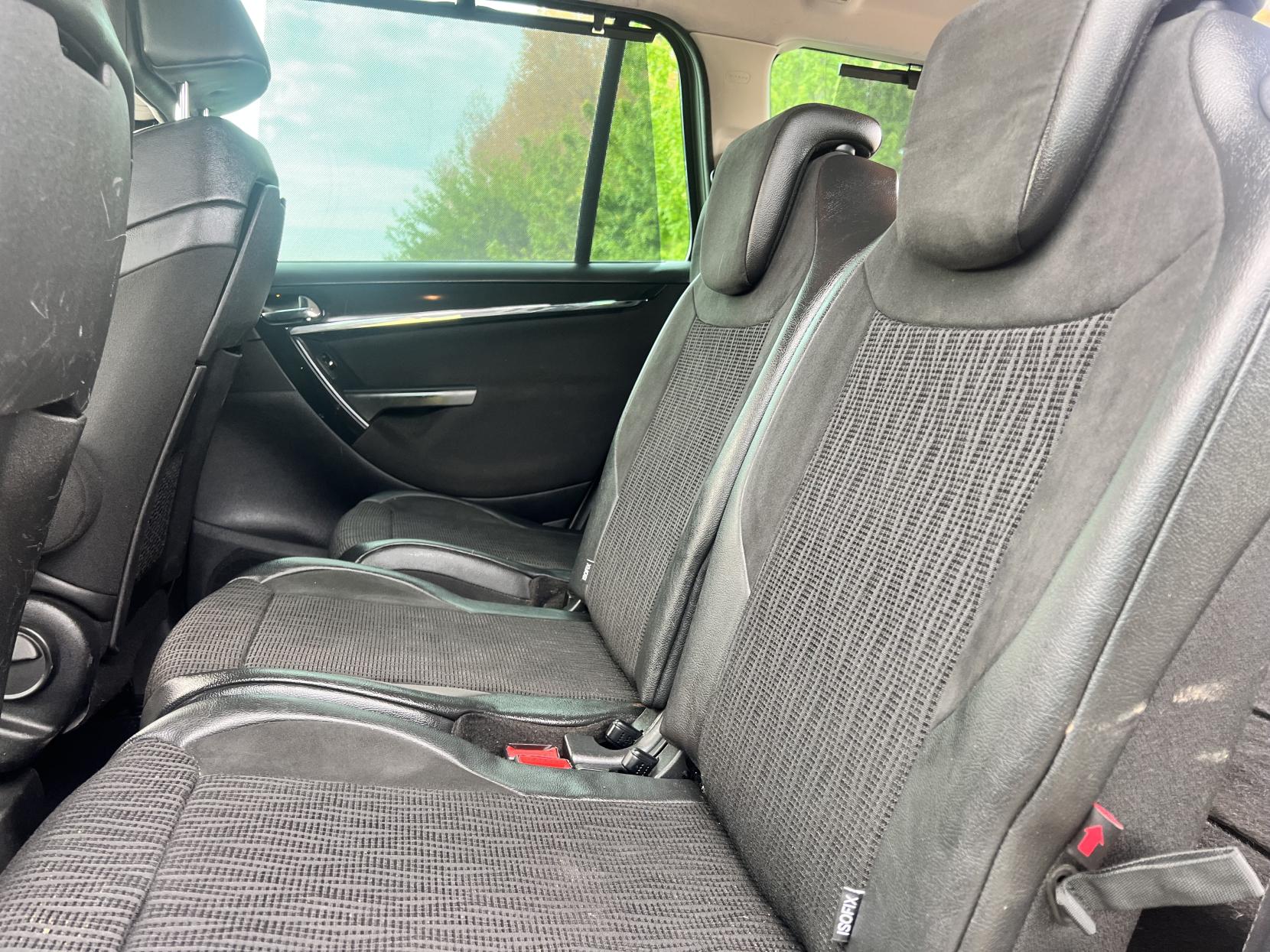 Citroen Grand C4 Picasso 1.6 HDi Exclusive MPV 5dr Diesel EGS6 Euro 5 (110 ps)