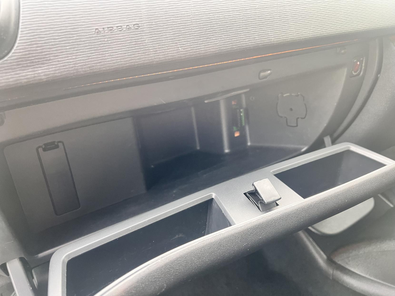 Citroen Grand C4 Picasso 1.6 HDi Exclusive MPV 5dr Diesel EGS6 Euro 5 (110 ps)