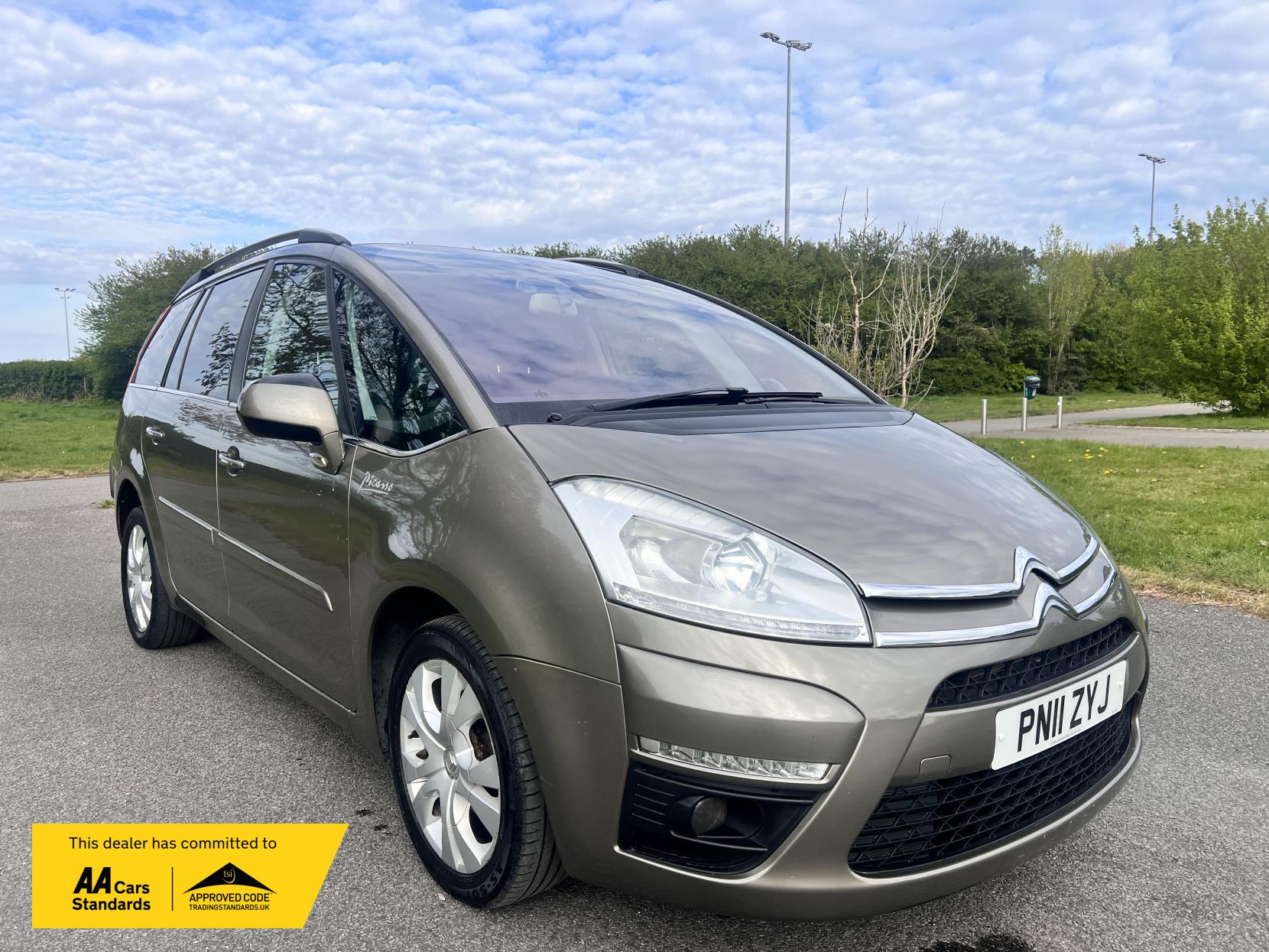 Citroen Grand C4 Picasso 1.6 HDi Exclusive MPV 5dr Diesel EGS6 Euro 5 (110 ps)