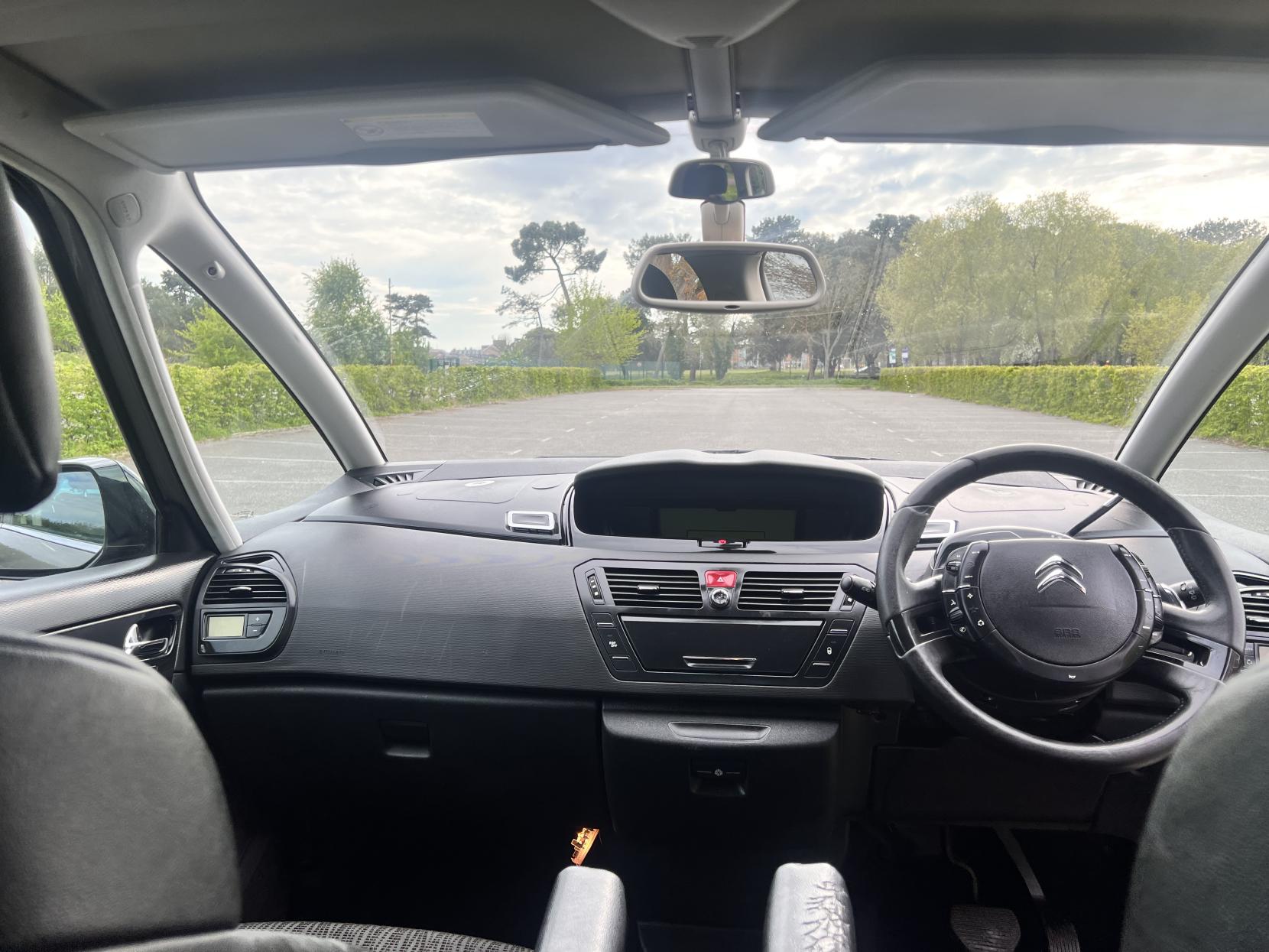 Citroen Grand C4 Picasso 1.6 HDi Exclusive MPV 5dr Diesel EGS6 Euro 5 (110 ps)