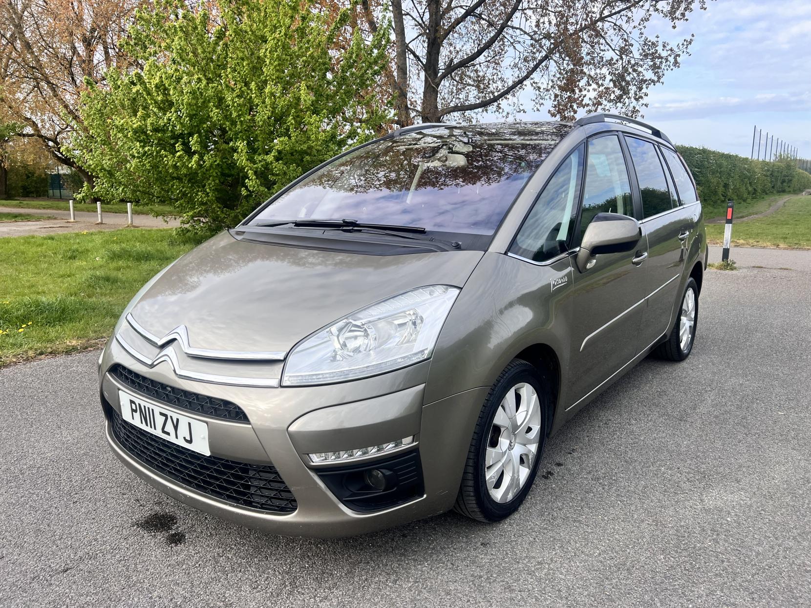 Citroen Grand C4 Picasso 1.6 HDi Exclusive MPV 5dr Diesel EGS6 Euro 5 (110 ps)