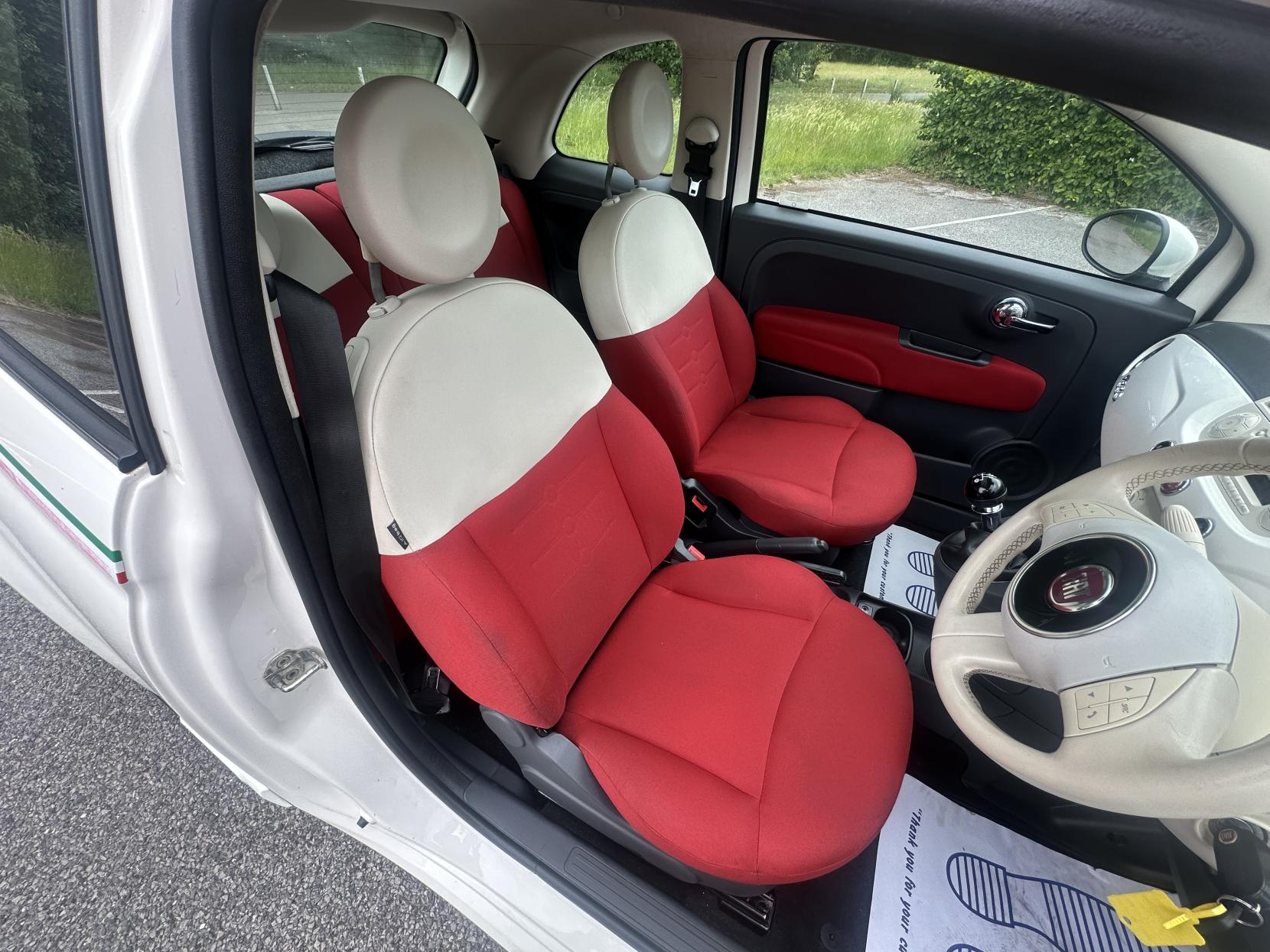 Fiat 500 1.2 Lounge Hatchback 3dr Petrol Manual Euro 4 (69 bhp)
