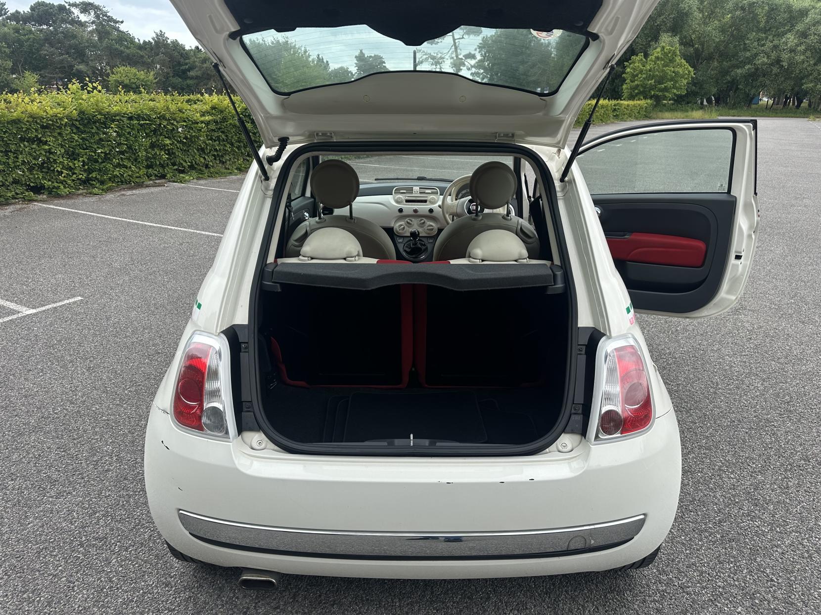 Fiat 500 1.2 Lounge Hatchback 3dr Petrol Manual Euro 4 (69 bhp)