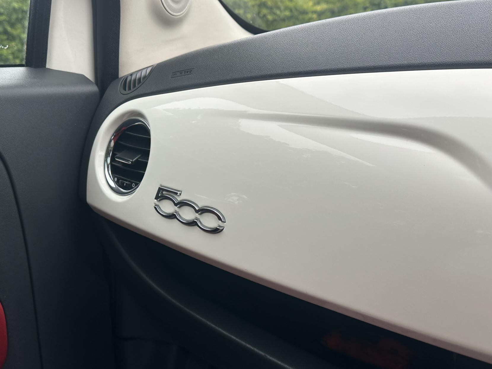 Fiat 500 1.2 Lounge Hatchback 3dr Petrol Manual Euro 4 (69 bhp)