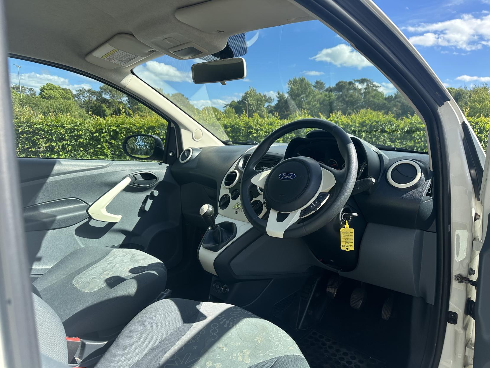 Ford Ka 1.2 Studio Hatchback 3dr Petrol Manual Euro 5 (s/s) (69 ps)