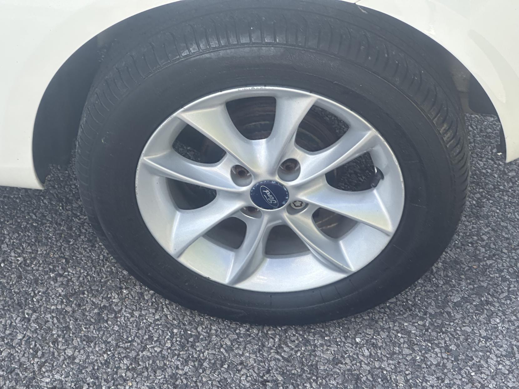 Ford Ka 1.2 Studio Hatchback 3dr Petrol Manual Euro 5 (s/s) (69 ps)