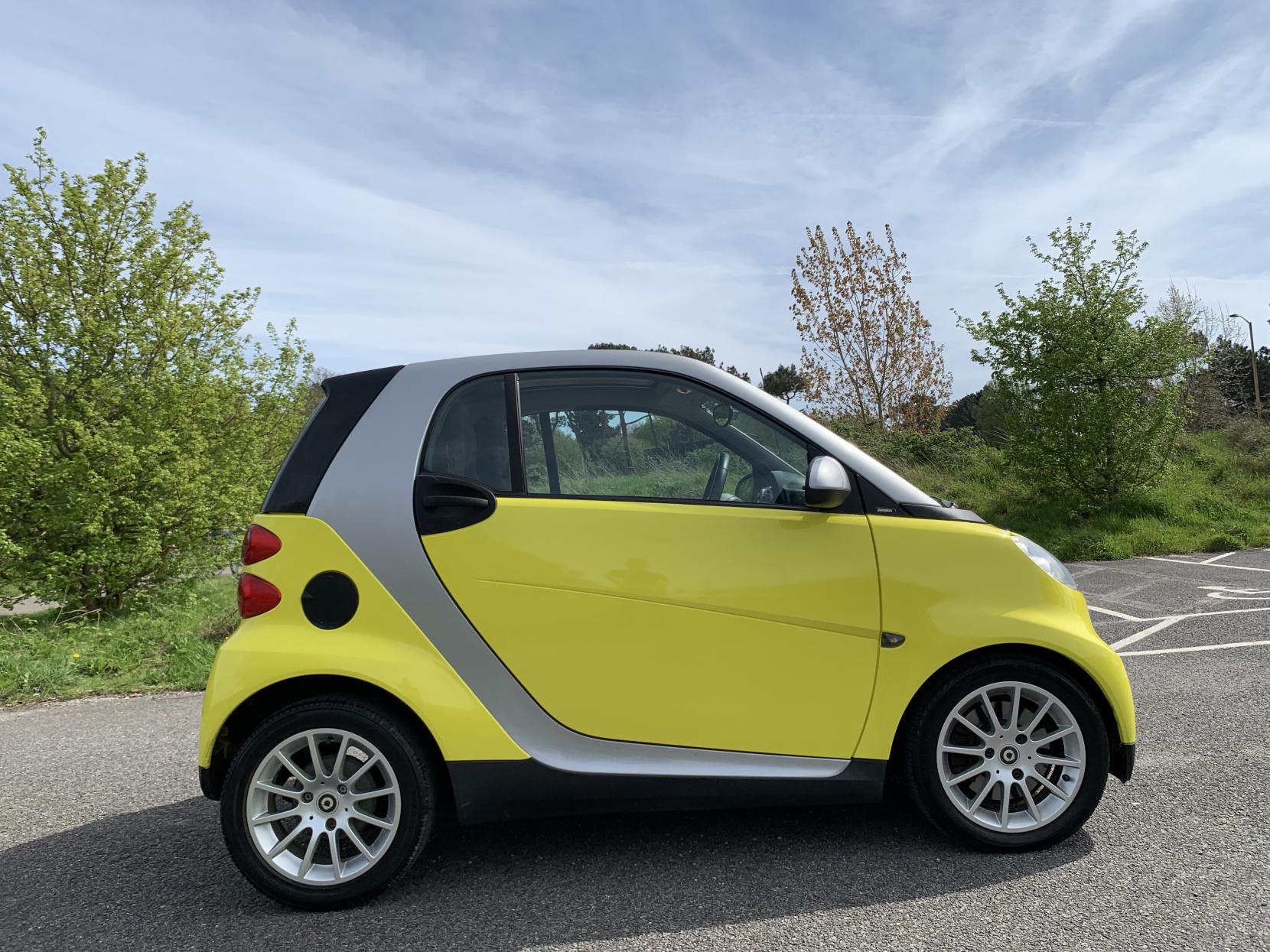 Smart fortwo 1.0 Passion Coupe 2dr Petrol Auto Euro 4 (71 bhp)