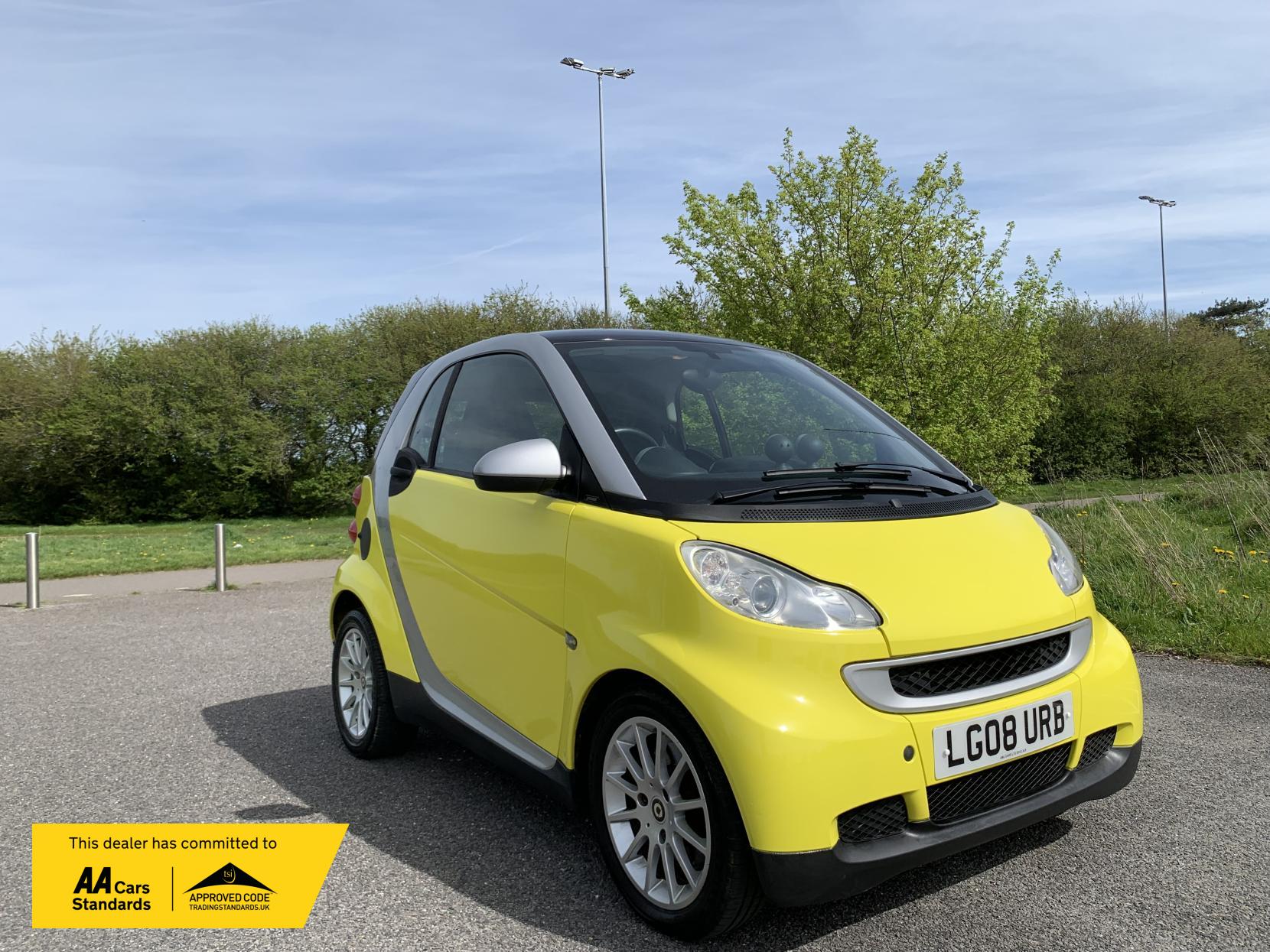 Smart fortwo 1.0 Passion Coupe 2dr Petrol Auto Euro 4 (71 bhp)