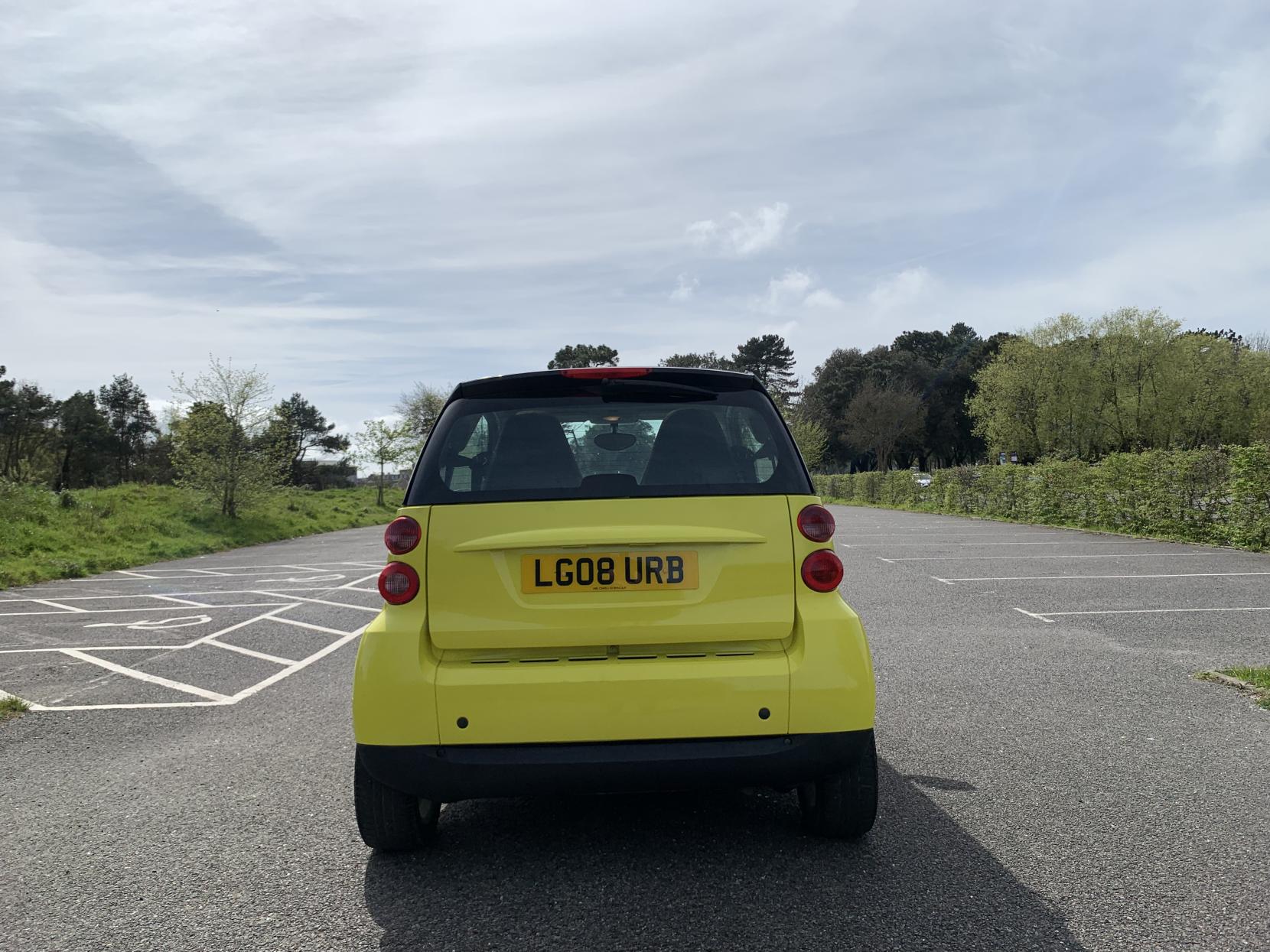 Smart fortwo 1.0 Passion Coupe 2dr Petrol Auto Euro 4 (71 bhp)