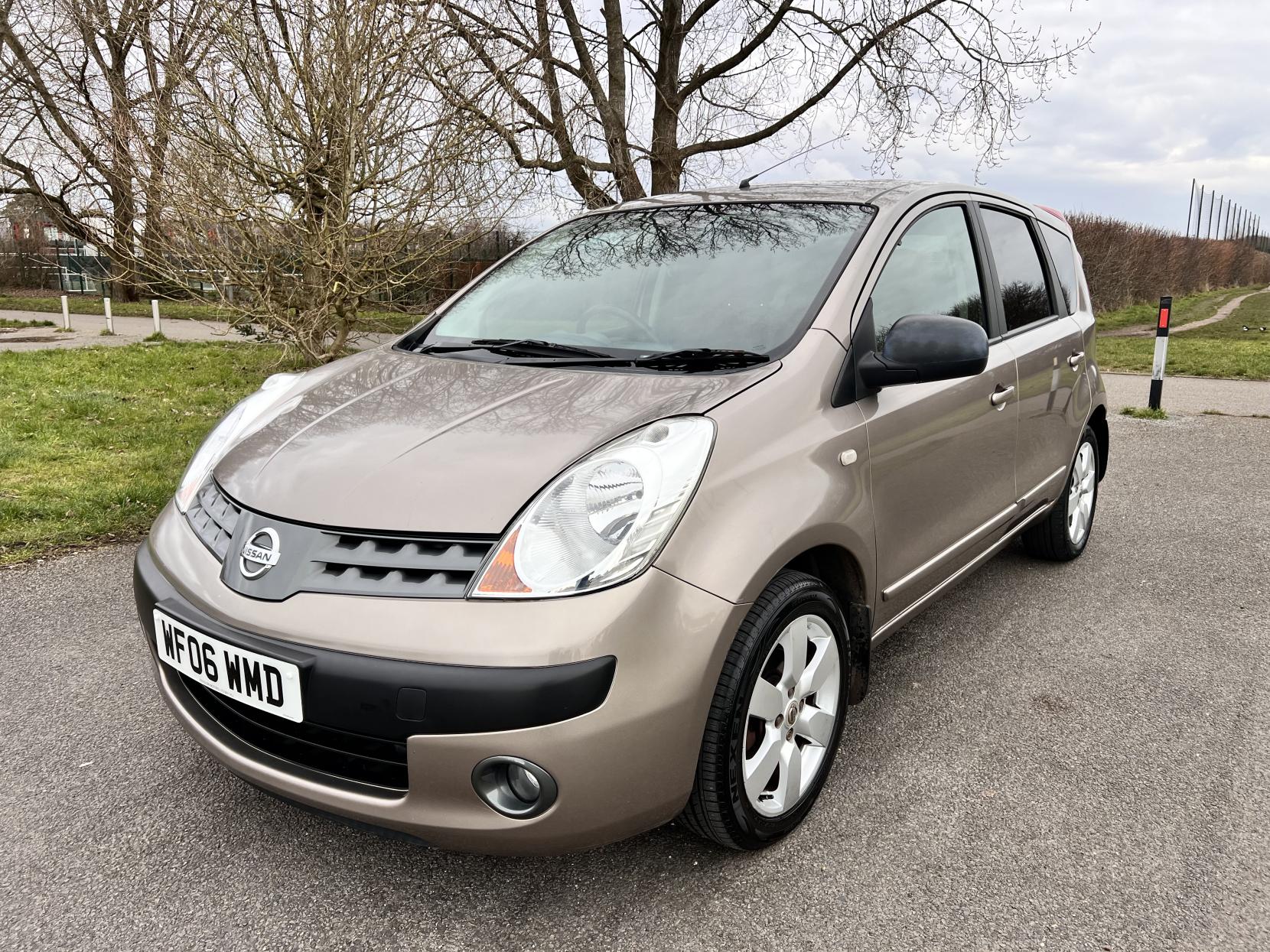 Nissan Note 1.6 16v SVE Hatchback 5dr Petrol Automatic (166 g/km, 109 bhp)