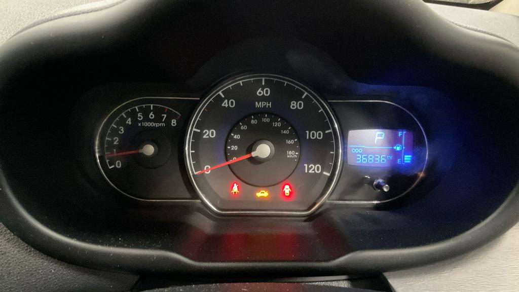 Hyundai i10 1.2 Active Hatchback 5dr Petrol Auto Euro 5 (85 bhp)