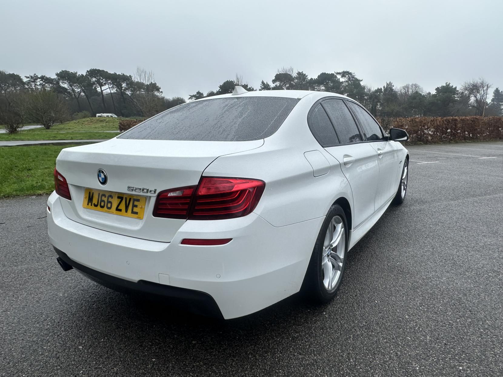 BMW 5 Series 2.0 520d M Sport Saloon 4dr Diesel Auto Euro 6 (s/s) (190 ps)