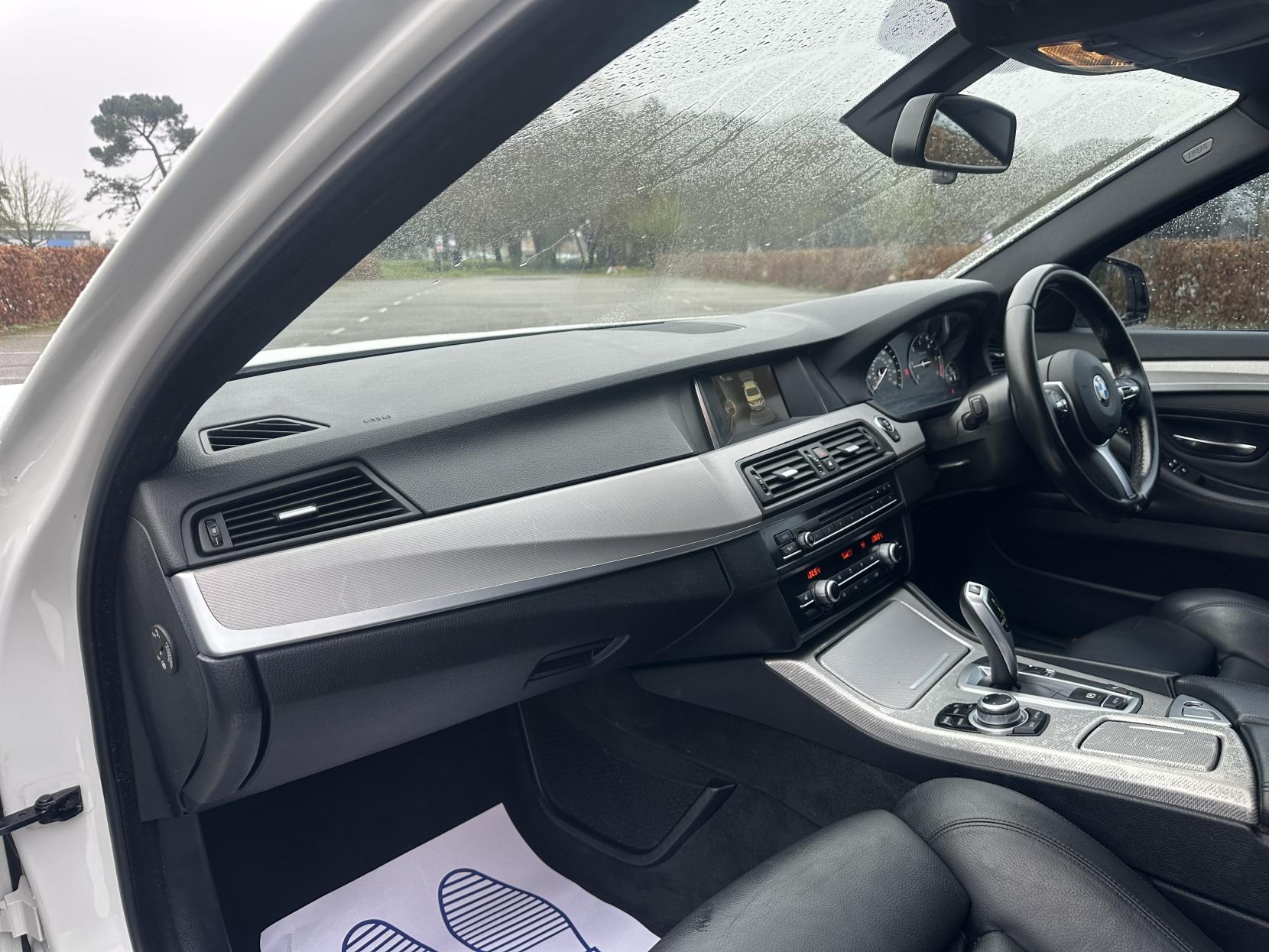 BMW 5 Series 2.0 520d M Sport Saloon 4dr Diesel Auto Euro 6 (s/s) (190 ps)