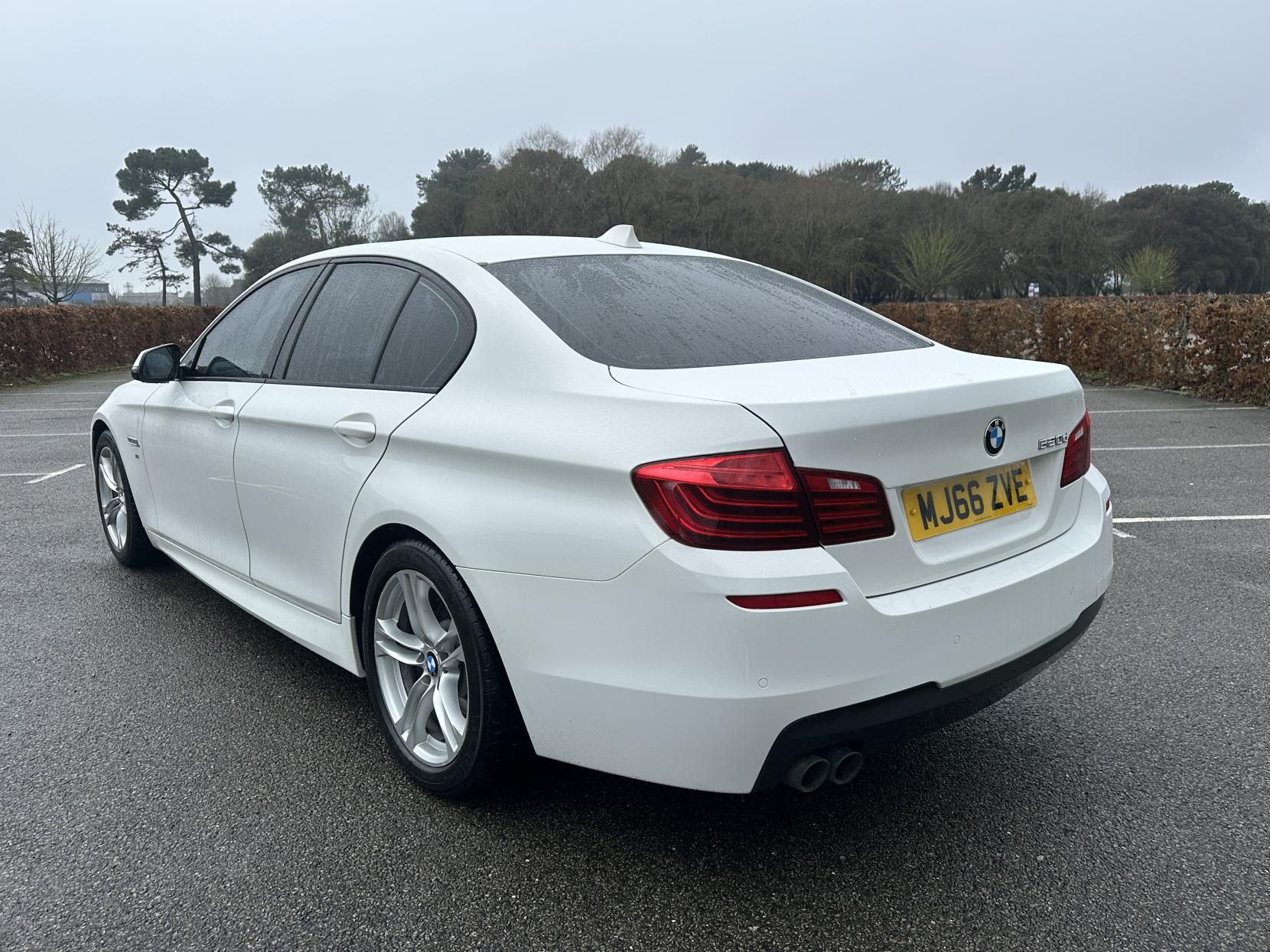 BMW 5 Series 2.0 520d M Sport Saloon 4dr Diesel Auto Euro 6 (s/s) (190 ps)