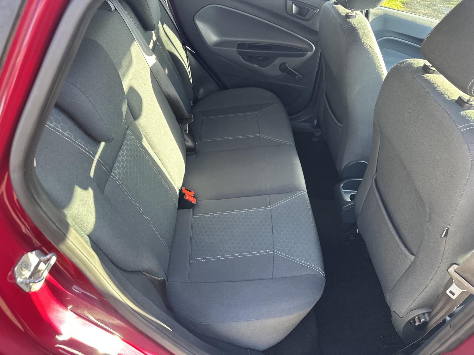 Ford Fiesta 1.4 Titanium Hatchback 5dr Petrol Manual (133 g/km, 94 bhp)