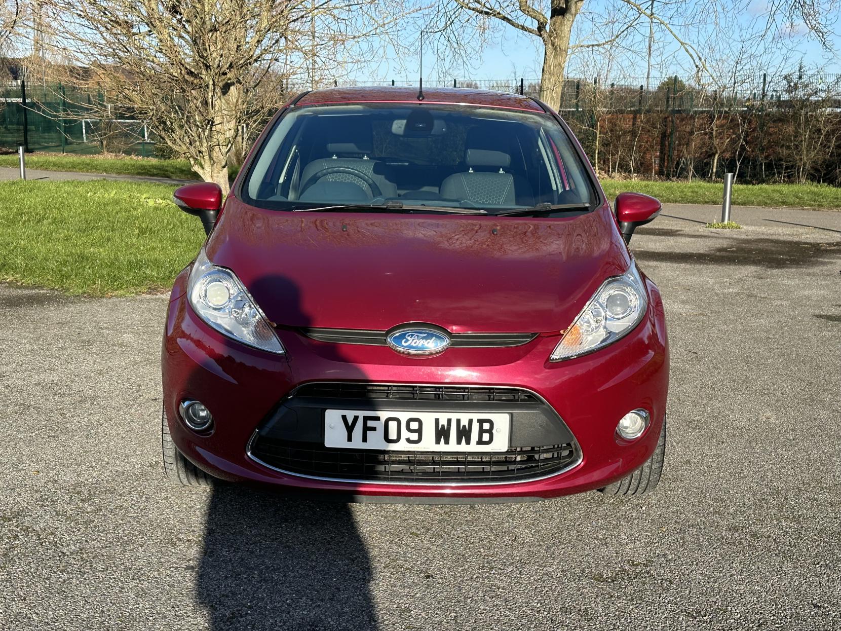 Ford Fiesta 1.4 Titanium Hatchback 5dr Petrol Manual (133 g/km, 94 bhp)