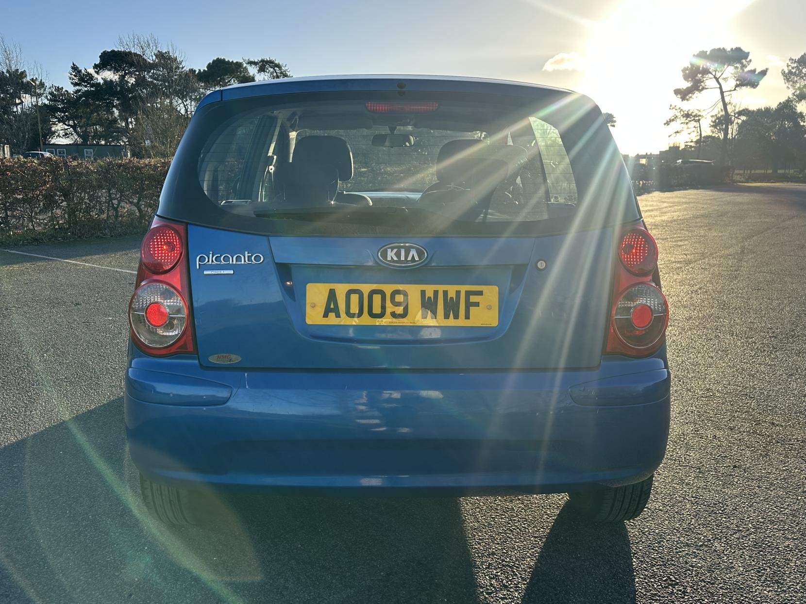 Kia Picanto 1.1 Chill Hatchback 5dr Petrol Automatic (137 g/km, 64 bhp)