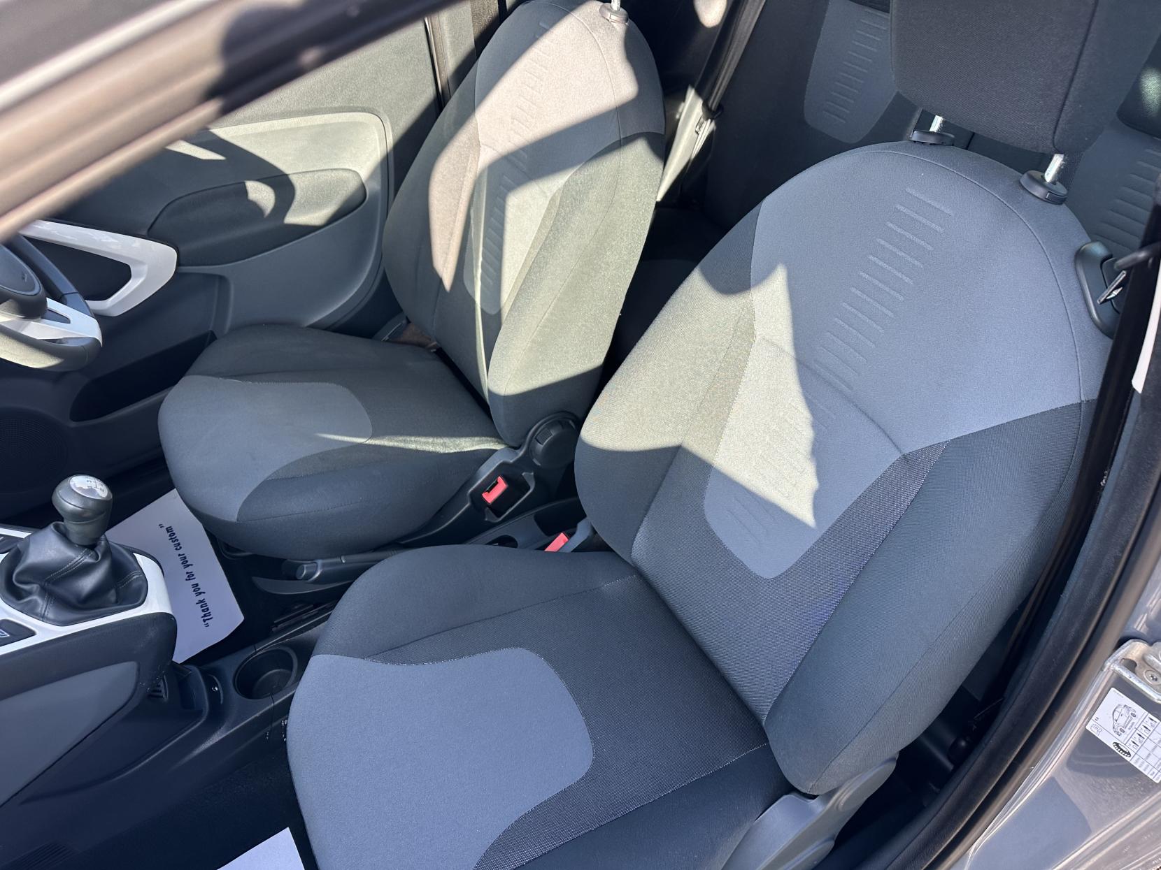 Ford Ka 1.2 Zetec Hatchback 3dr Petrol Manual Euro 4 (69 ps)