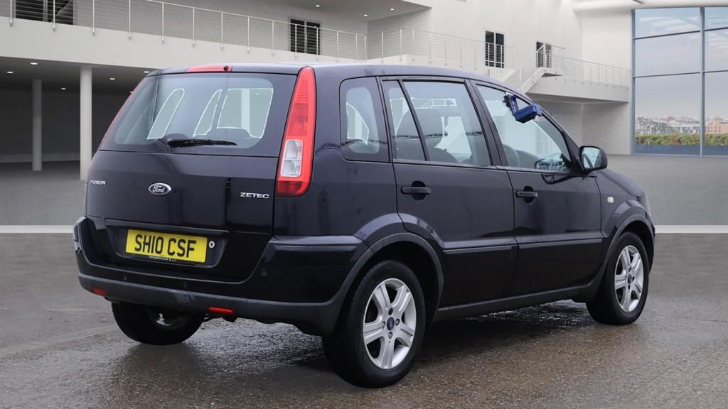 Ford Fusion 1.6 Zetec Hatchback 5dr Petrol Automatic (179 g/km, 99 bhp)