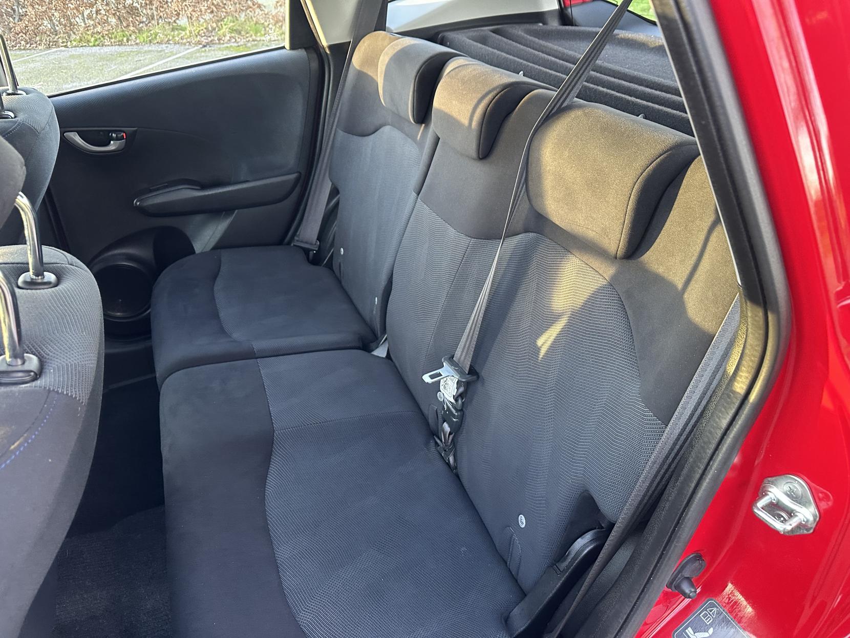 Honda Jazz 1.4 i-VTEC ES Hatchback 5dr Petrol Manual Euro 4 (100 ps)