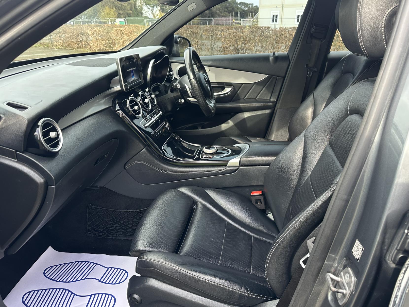 Mercedes-Benz GLC 2.1 GLC220d AMG Line SUV 5dr Diesel G-Tronic 4MATIC Euro 6 (s/s) (170 ps)