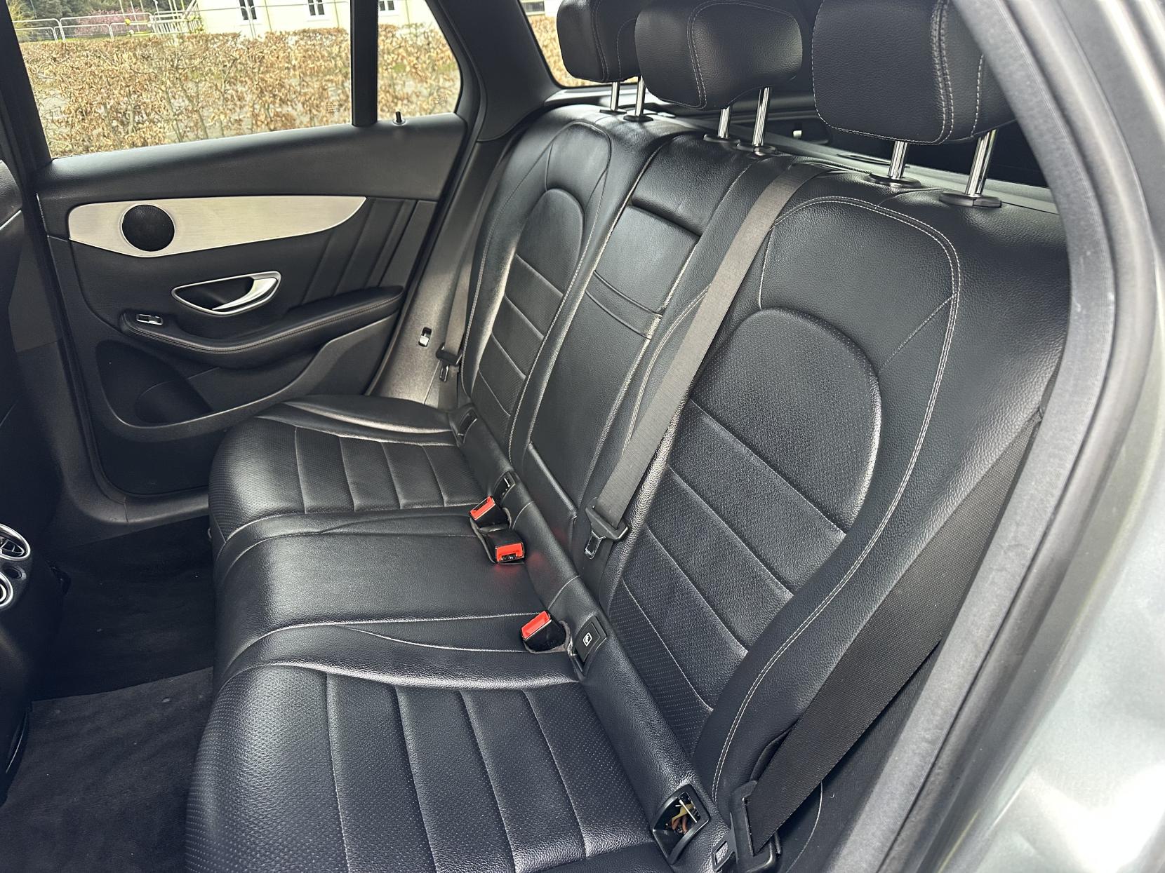 Mercedes-Benz GLC 2.1 GLC220d AMG Line SUV 5dr Diesel G-Tronic 4MATIC Euro 6 (s/s) (170 ps)