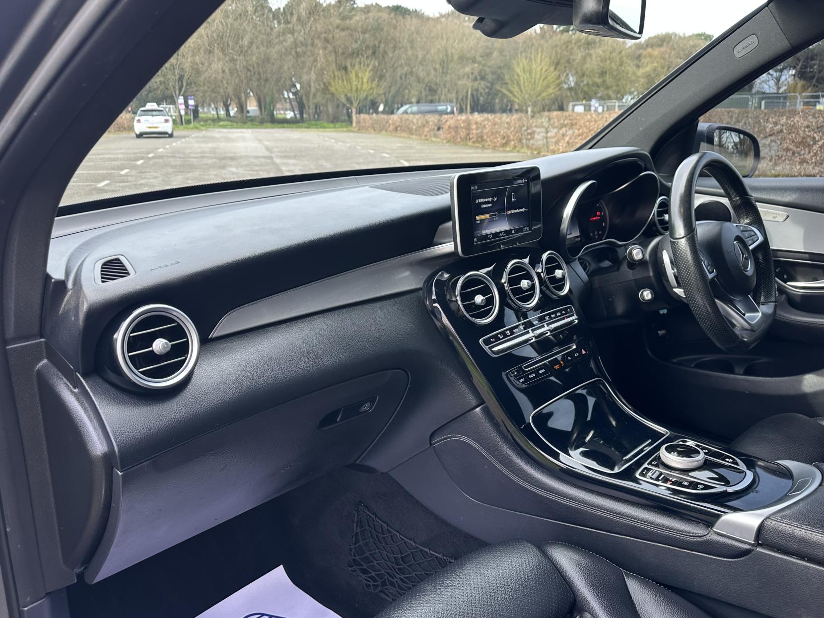 Mercedes-Benz GLC 2.1 GLC220d AMG Line SUV 5dr Diesel G-Tronic 4MATIC Euro 6 (s/s) (170 ps)