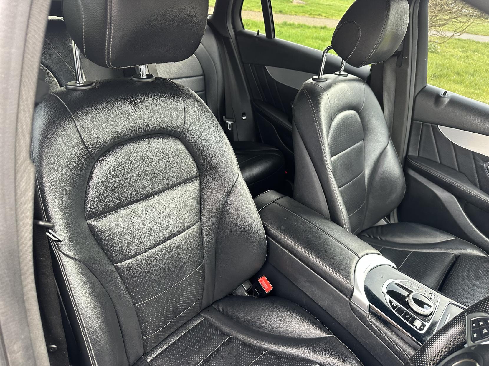 Mercedes-Benz GLC 2.1 GLC220d AMG Line SUV 5dr Diesel G-Tronic 4MATIC Euro 6 (s/s) (170 ps)