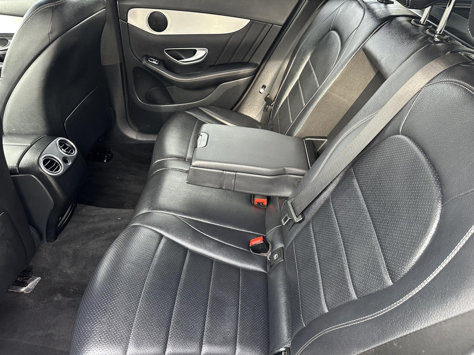 Mercedes-Benz GLC 2.1 GLC220d AMG Line SUV 5dr Diesel G-Tronic 4MATIC Euro 6 (s/s) (170 ps)