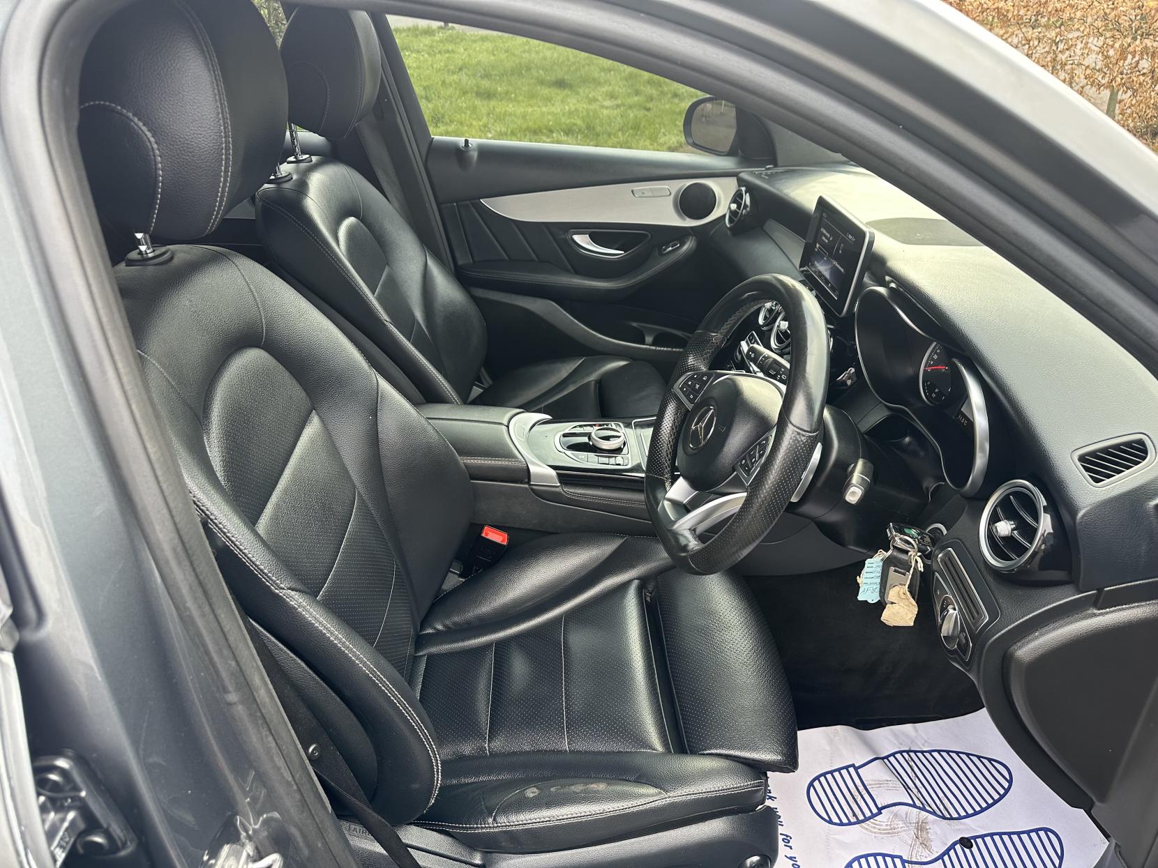 Mercedes-Benz GLC 2.1 GLC220d AMG Line SUV 5dr Diesel G-Tronic 4MATIC Euro 6 (s/s) (170 ps)