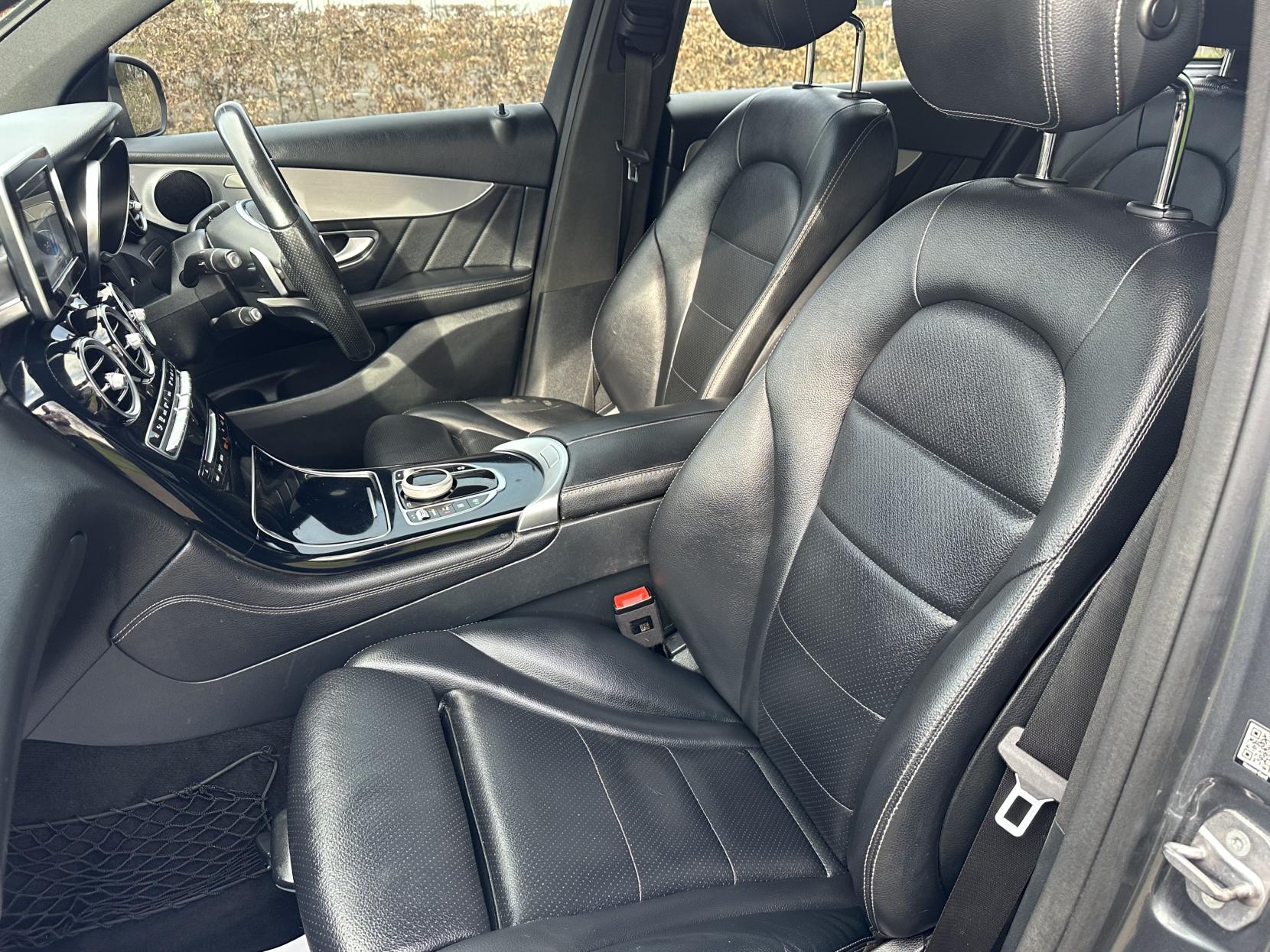 Mercedes-Benz GLC 2.1 GLC220d AMG Line SUV 5dr Diesel G-Tronic 4MATIC Euro 6 (s/s) (170 ps)