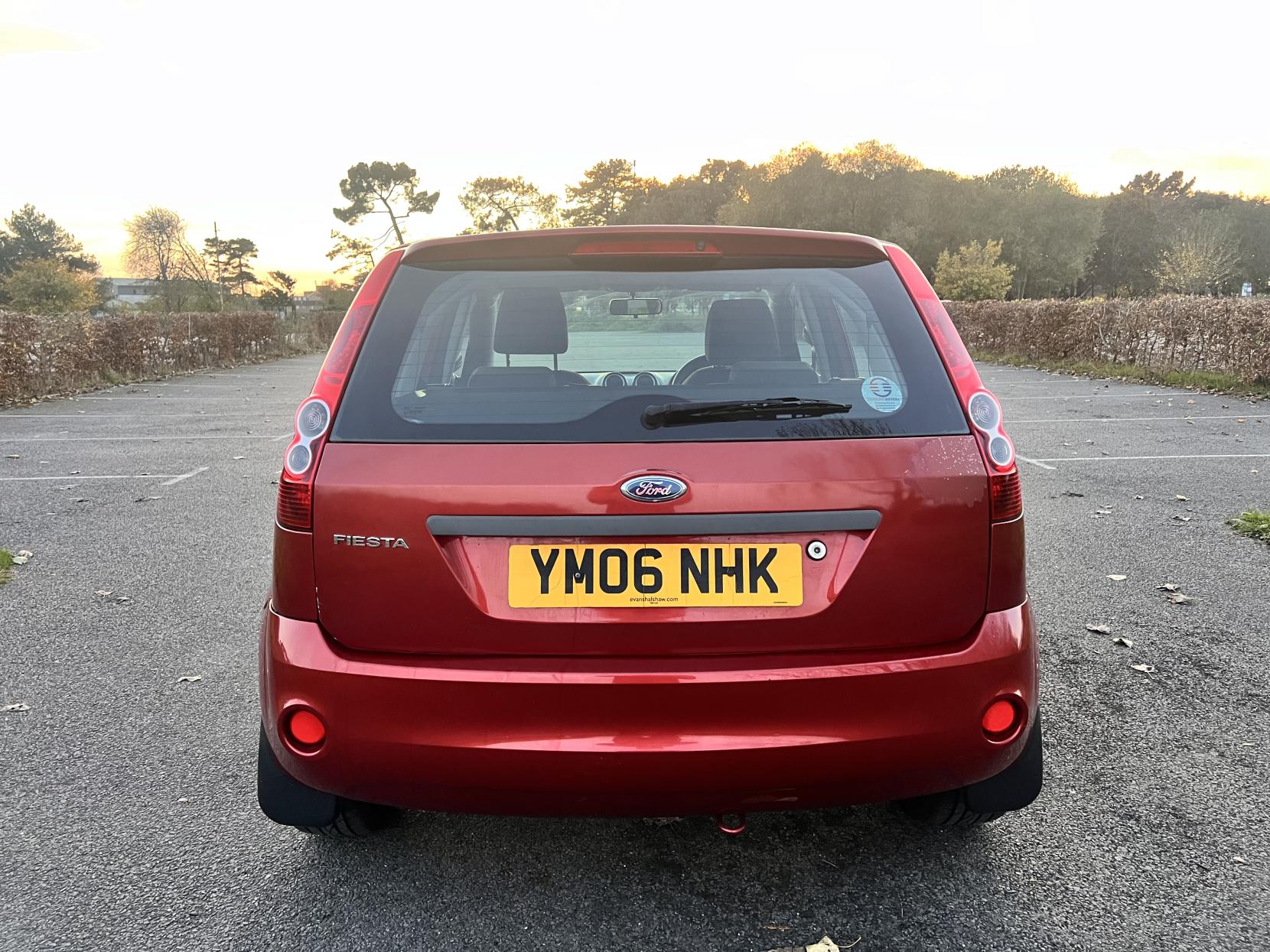 Ford Fiesta 1.4 Zetec Climate Hatchback 5dr Petrol Manual (147 g/km, 79 bhp)