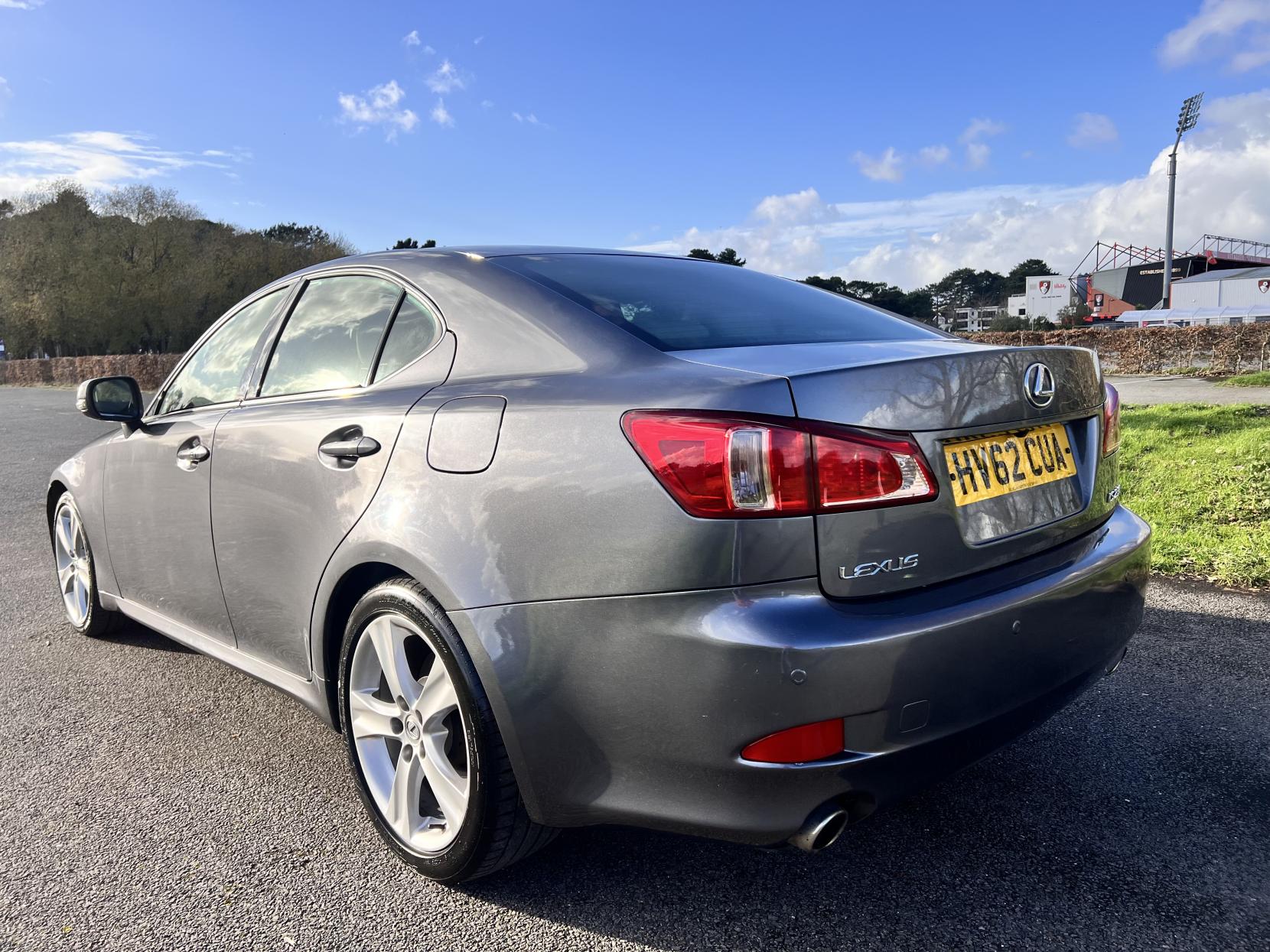 Lexus IS 2.5 250 V6 Advance Saloon 4dr Petrol Auto Euro 5 (208 ps)