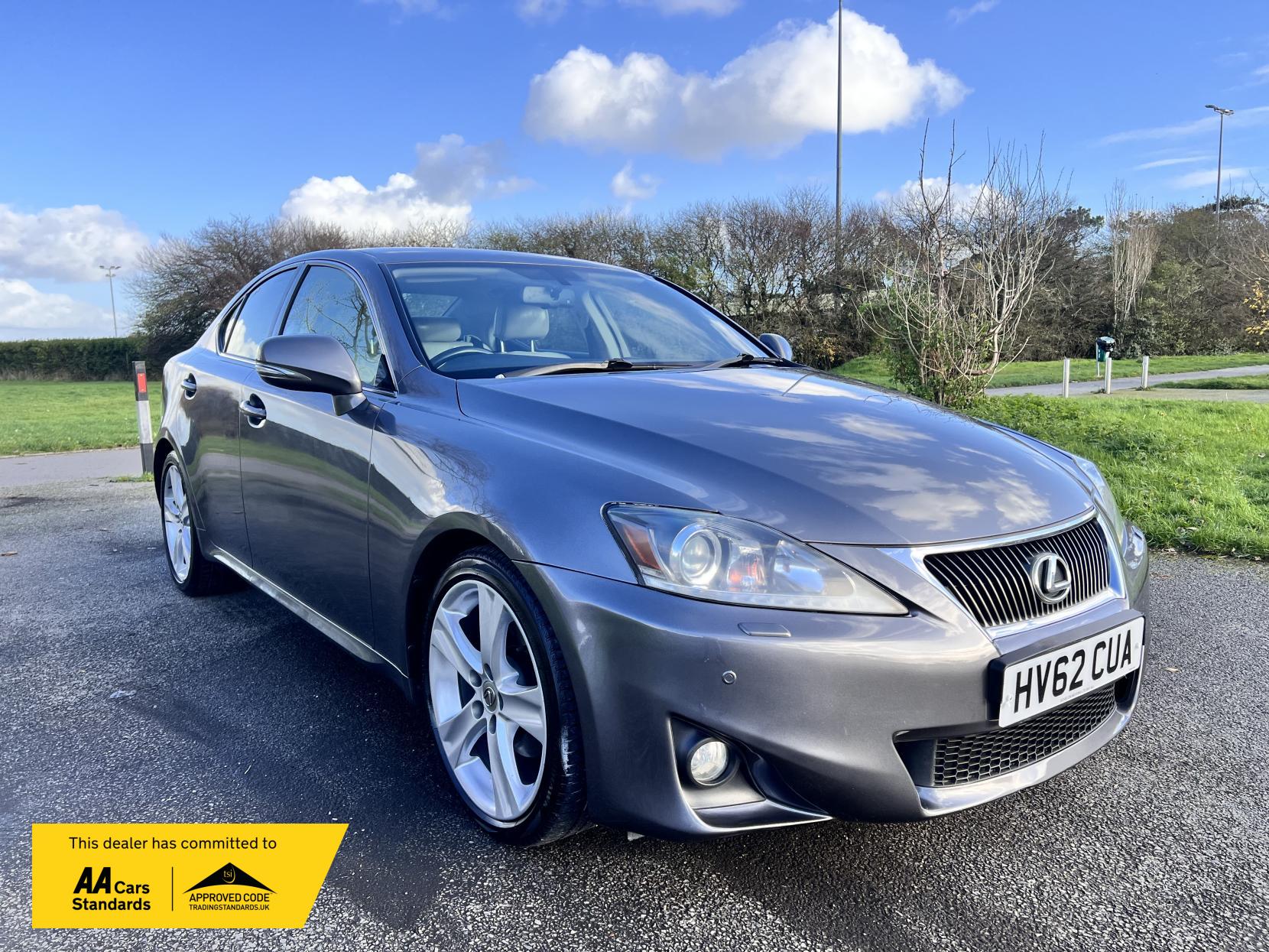 Lexus IS 2.5 250 V6 Advance Saloon 4dr Petrol Auto Euro 5 (208 ps)