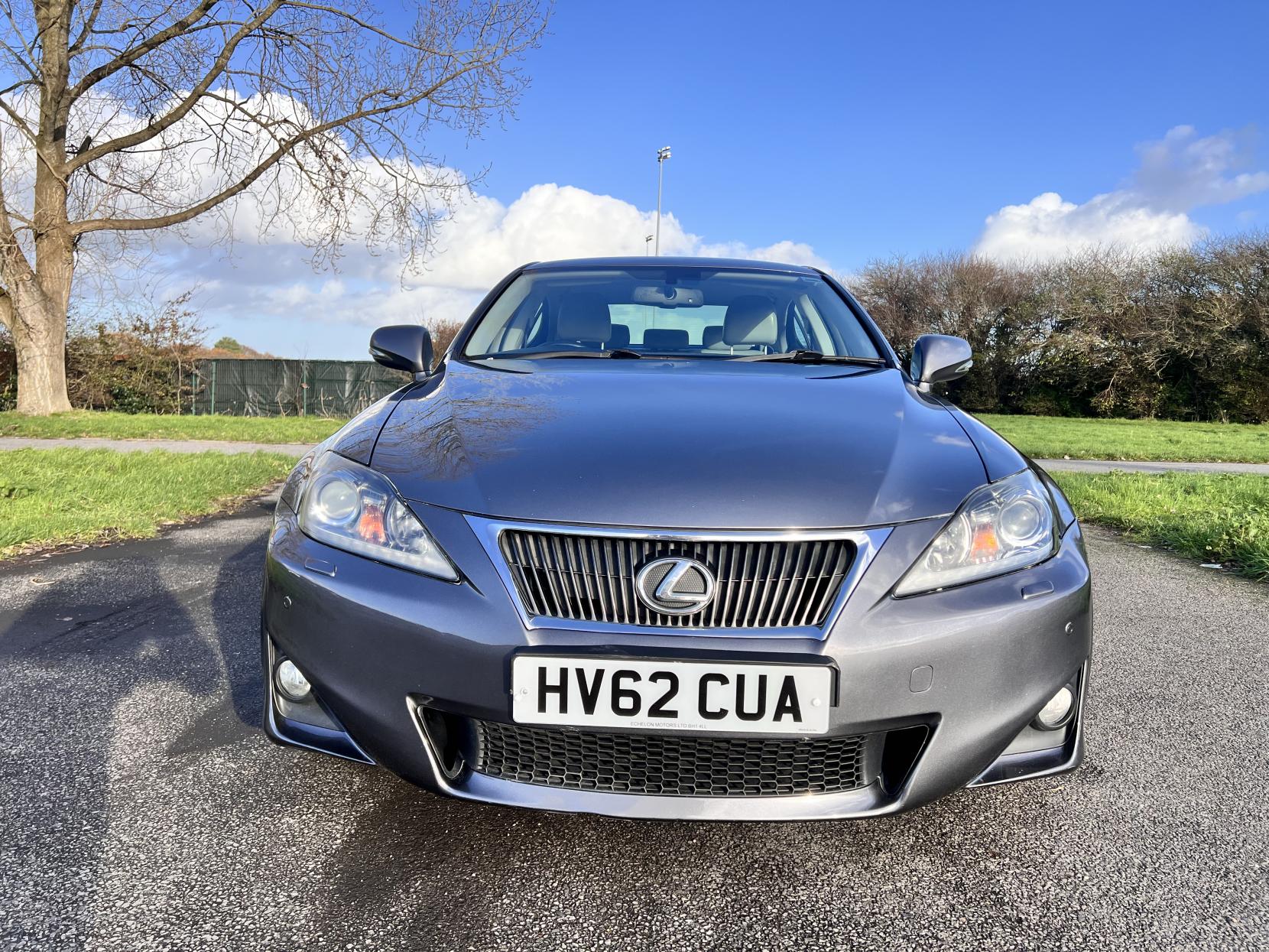 Lexus IS 2.5 250 V6 Advance Saloon 4dr Petrol Auto Euro 5 (208 ps)