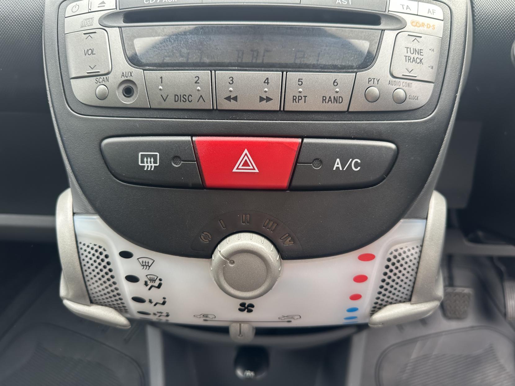 Toyota AYGO 1.0 VVT-i Blue Hatchback 5dr Petrol MultiMode Euro 4 (67 bhp)