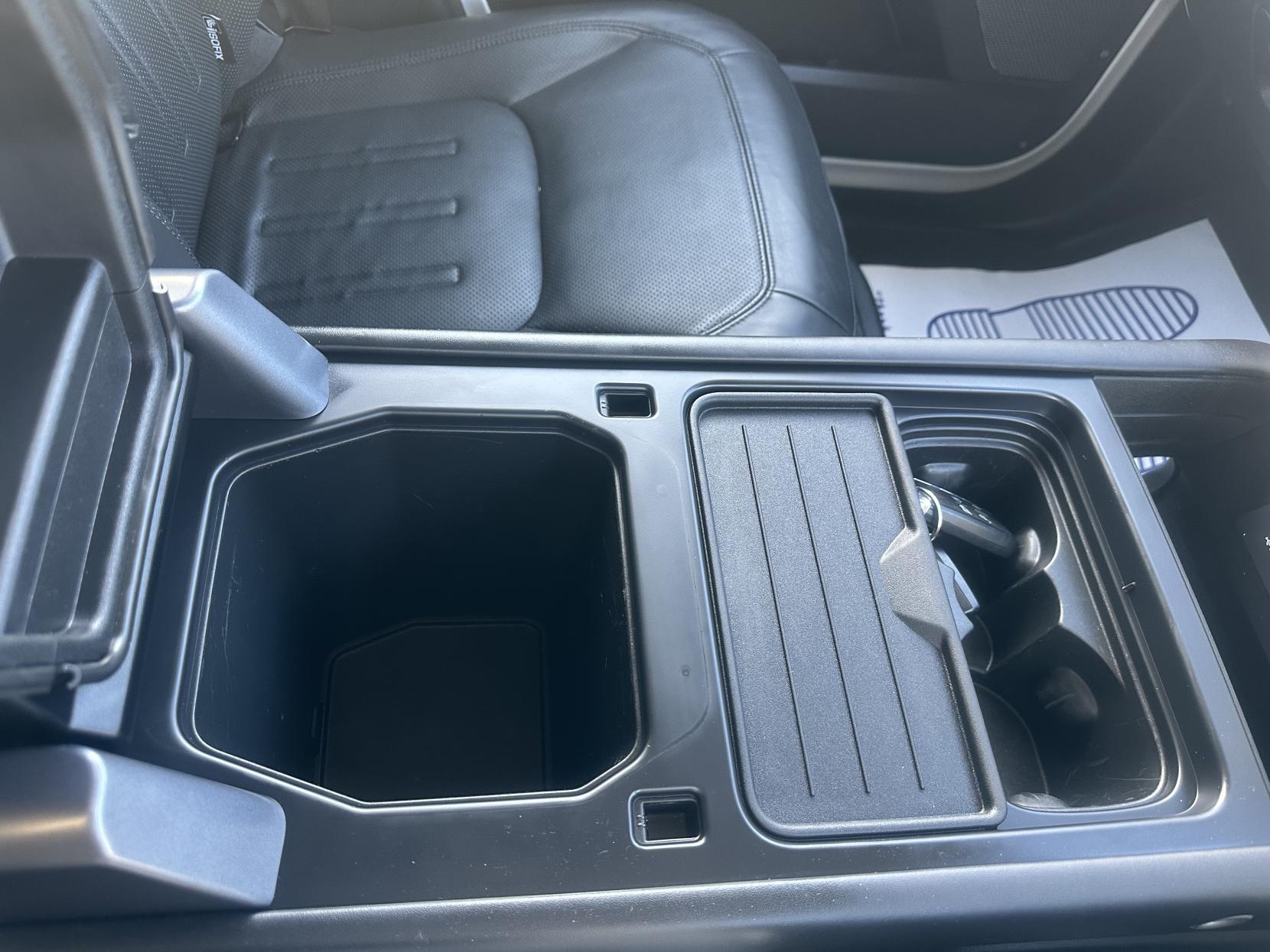 Land Rover Defender 110 2.0 Si4 SE SUV 5dr Petrol Auto 4WD Euro 6 (s/s) (300 ps)