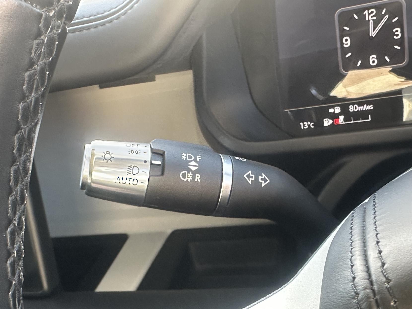 Land Rover Defender 110 2.0 Si4 SE SUV 5dr Petrol Auto 4WD Euro 6 (s/s) (300 ps)