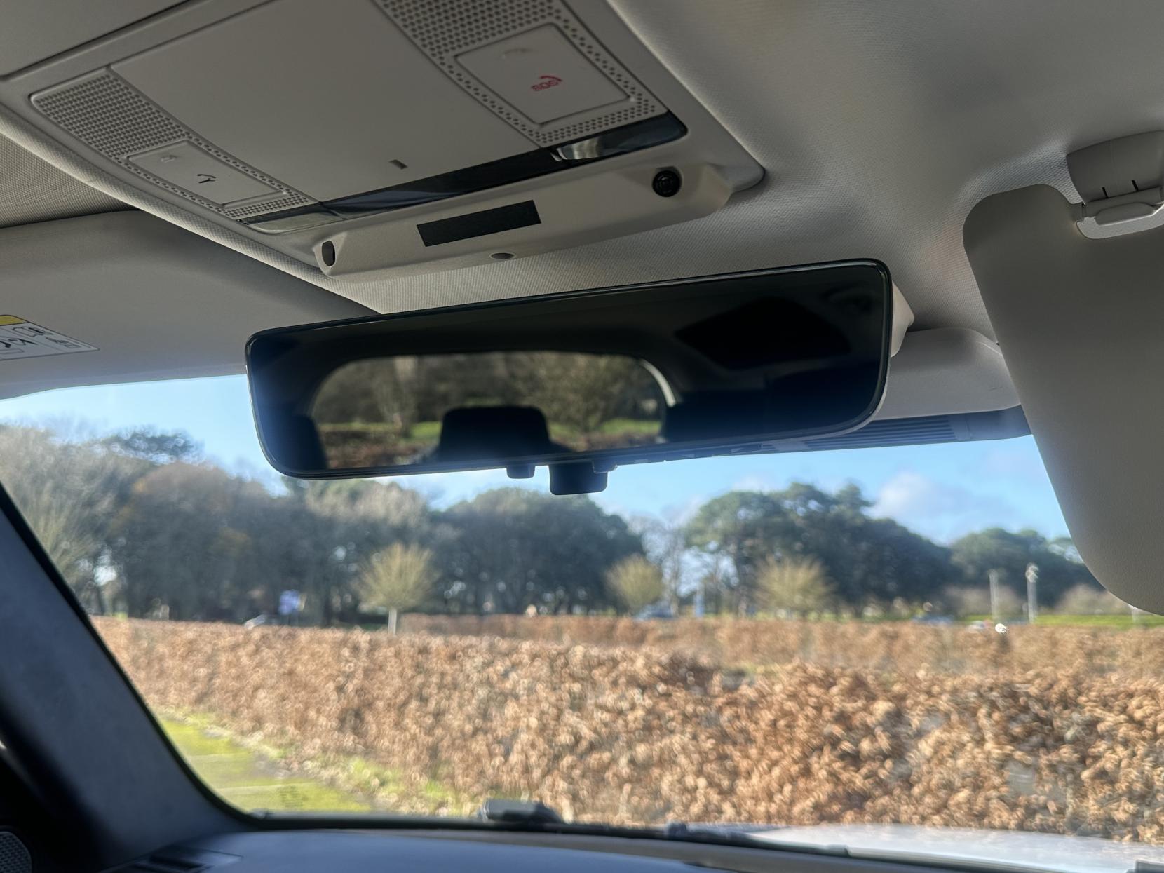 Land Rover Defender 110 2.0 Si4 SE SUV 5dr Petrol Auto 4WD Euro 6 (s/s) (300 ps)