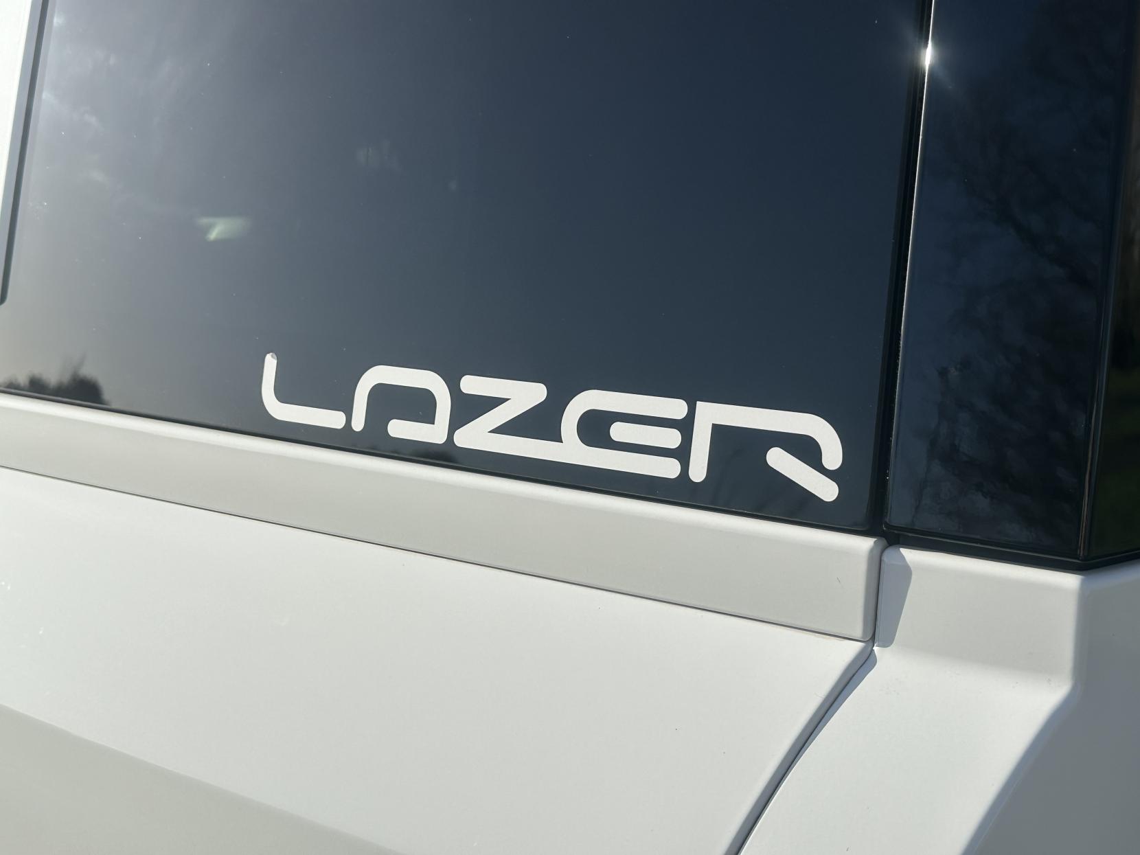 Land Rover Defender 110 2.0 Si4 SE SUV 5dr Petrol Auto 4WD Euro 6 (s/s) (300 ps)