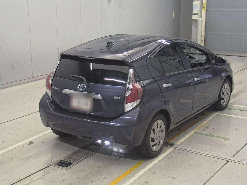 Toyota Aqua 1.5 2015 TOYOTA AQUA 1.5 Gs Sport Edition Automatic Hybrid Petrol Black 5dr