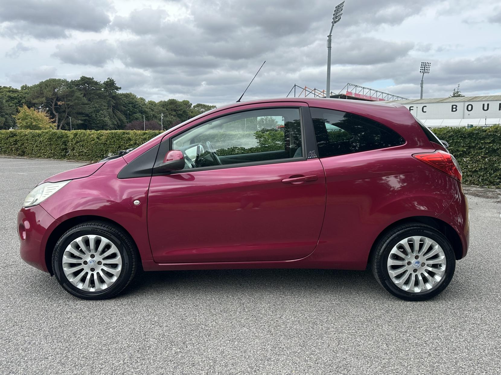 Ford Ka 1.2 Zetec Hatchback 3dr Petrol Manual Euro 4 (69 ps)