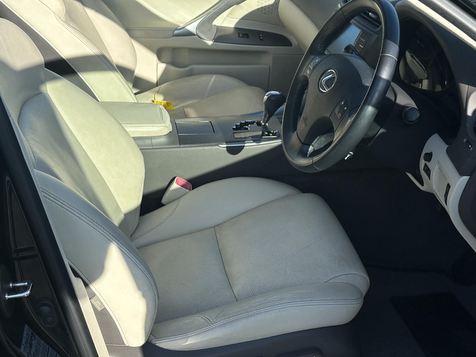 Lexus IS 2.5 250 SE-I Saloon 4dr Petrol Automatic (214 g/km, 204 bhp)